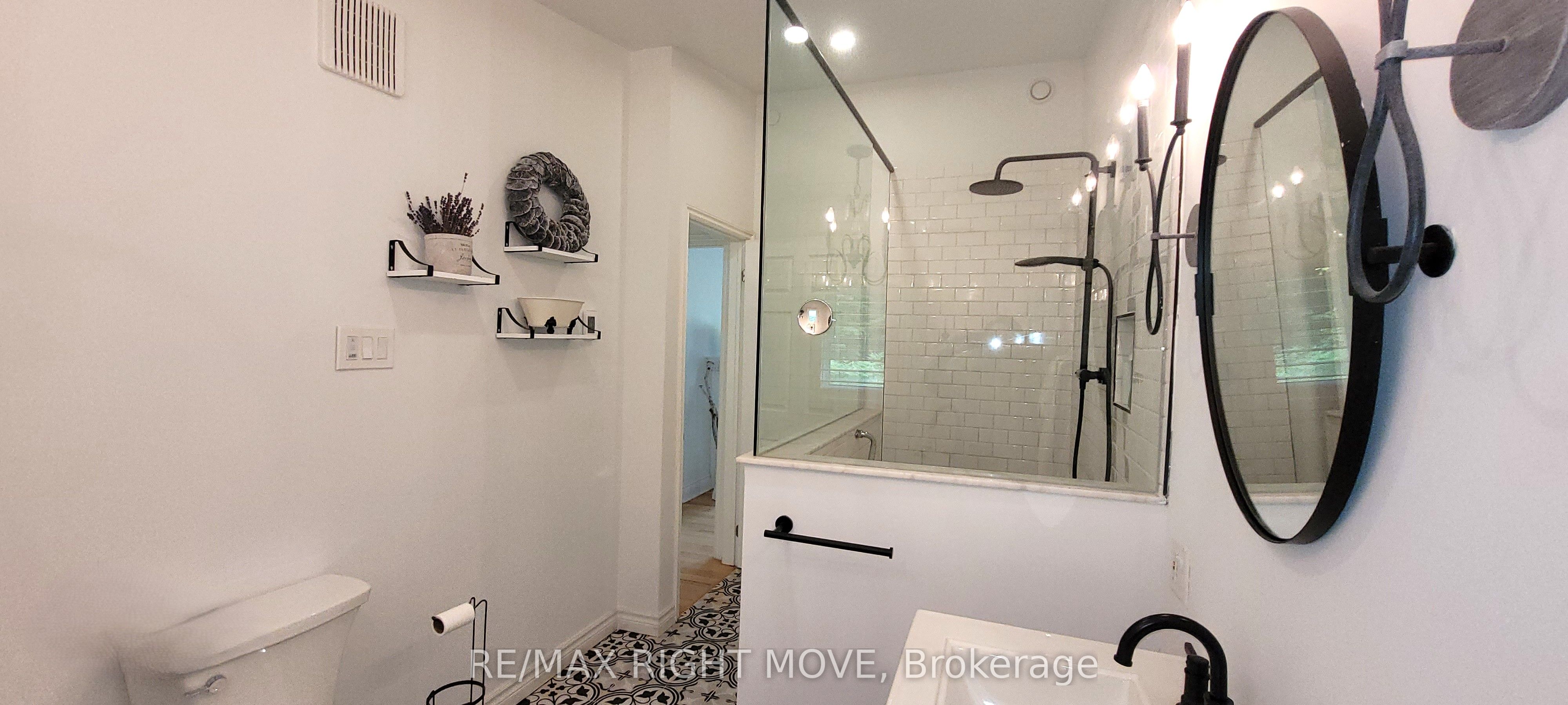 3528 Glenhaven Beach Road Property Photo 29