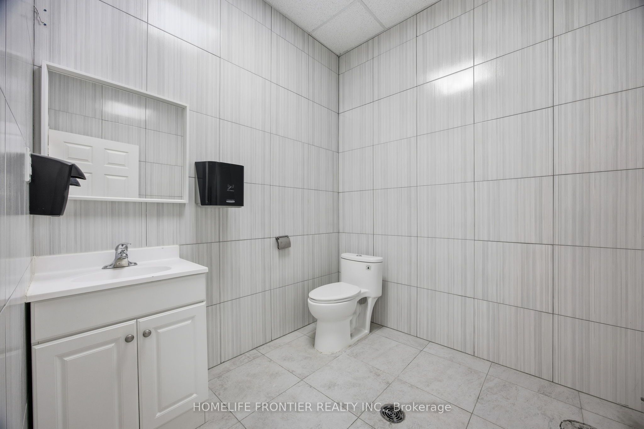 145 Royal Crest Court 14 Property Photo 19