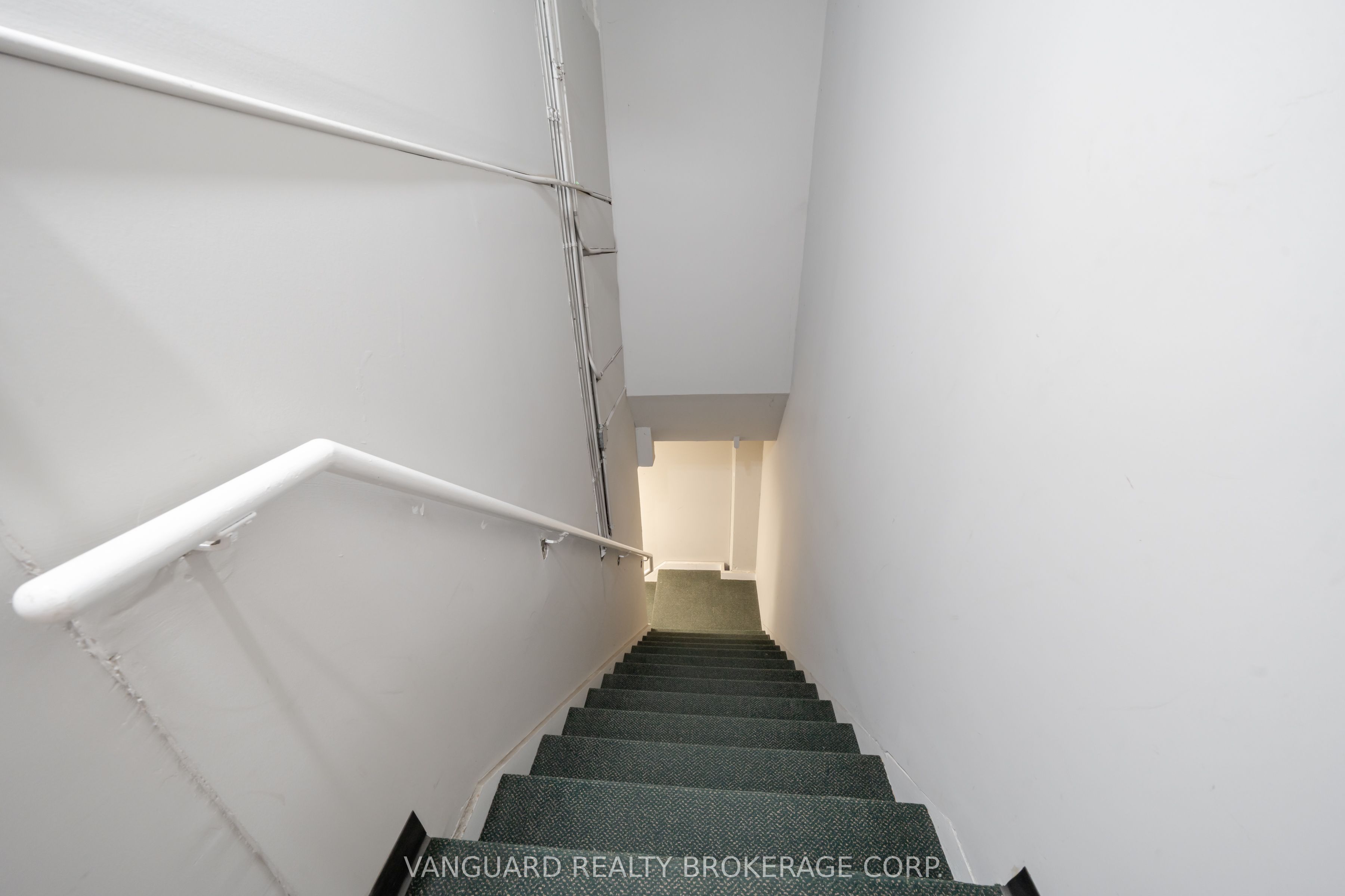 280 West Beaver Creek Road 13 Property Photo 16