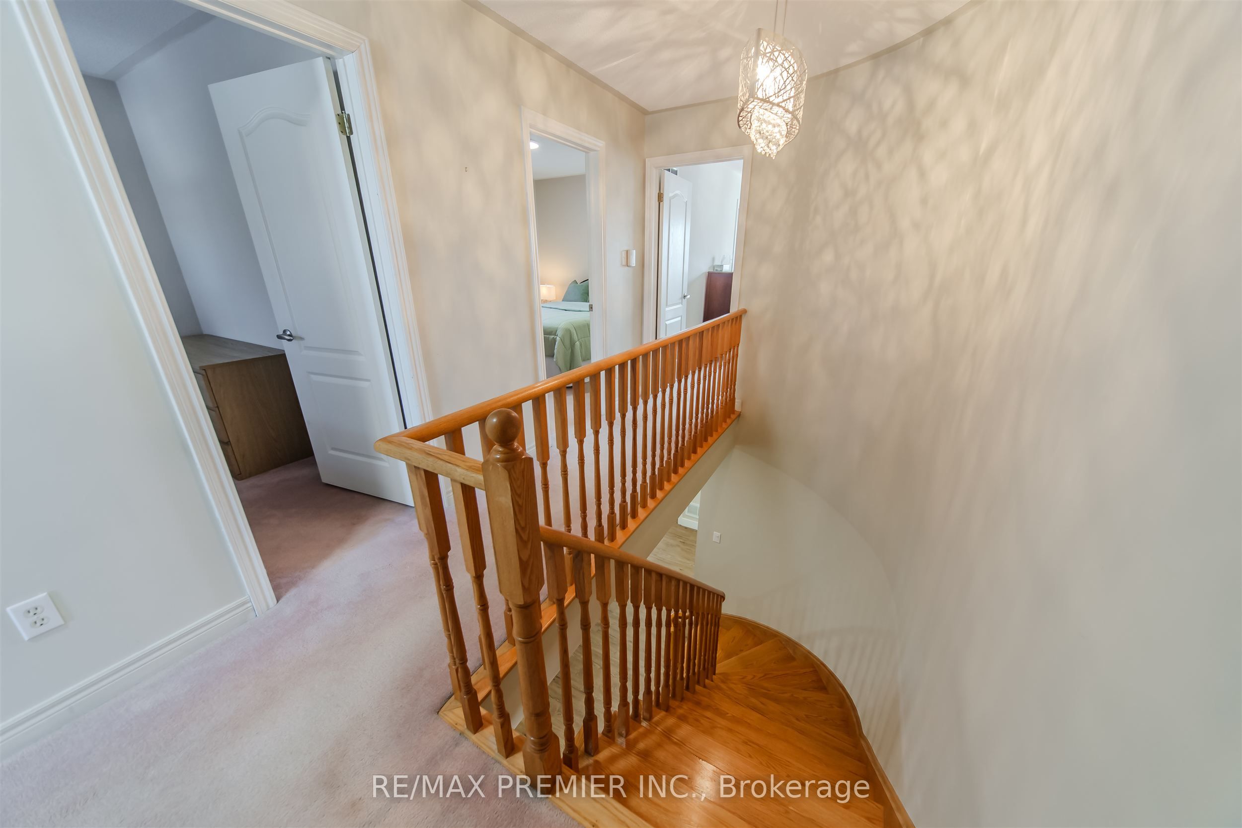 17 Villandry Crescent Property Photo 15