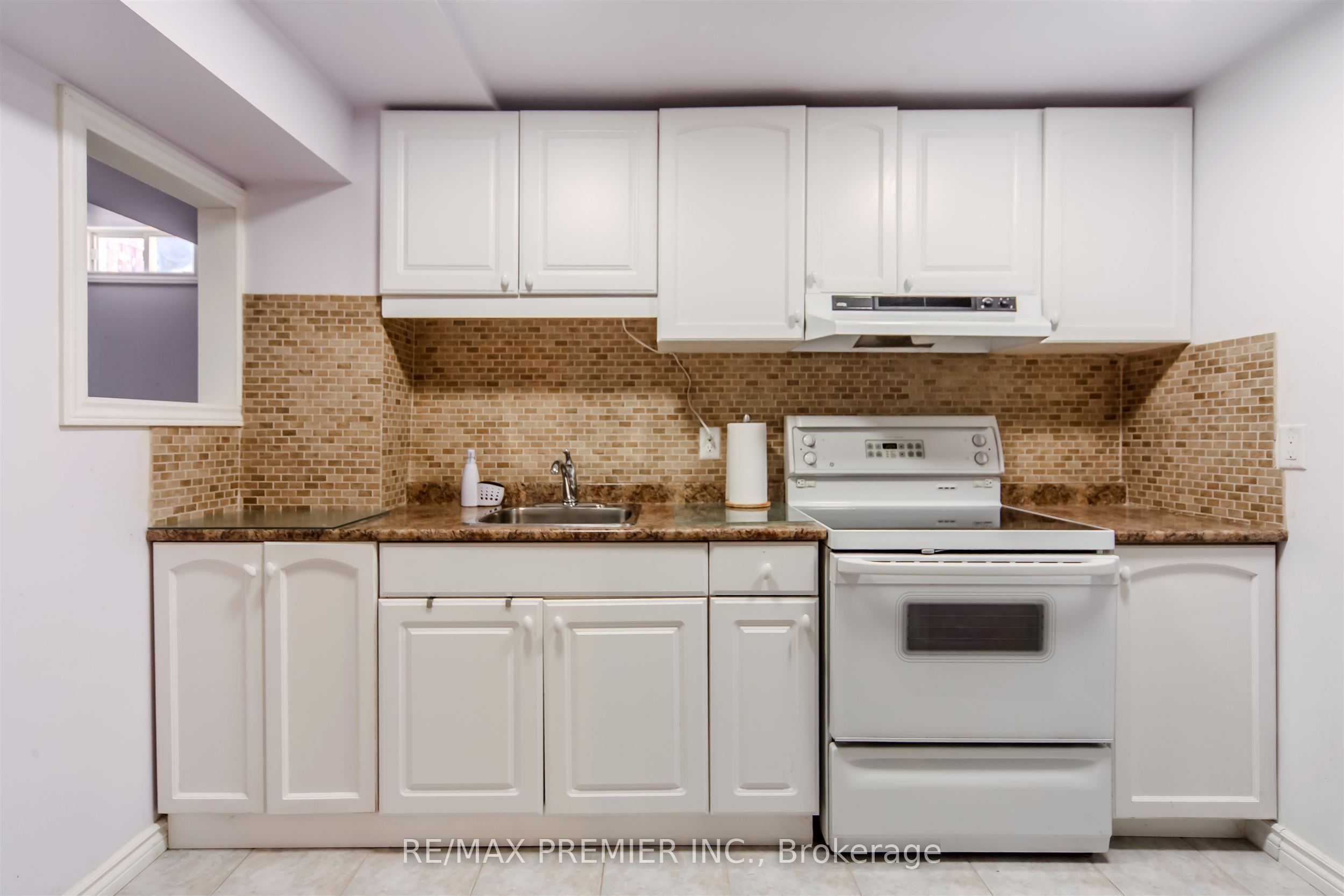 17 Villandry Crescent Property Photo 29