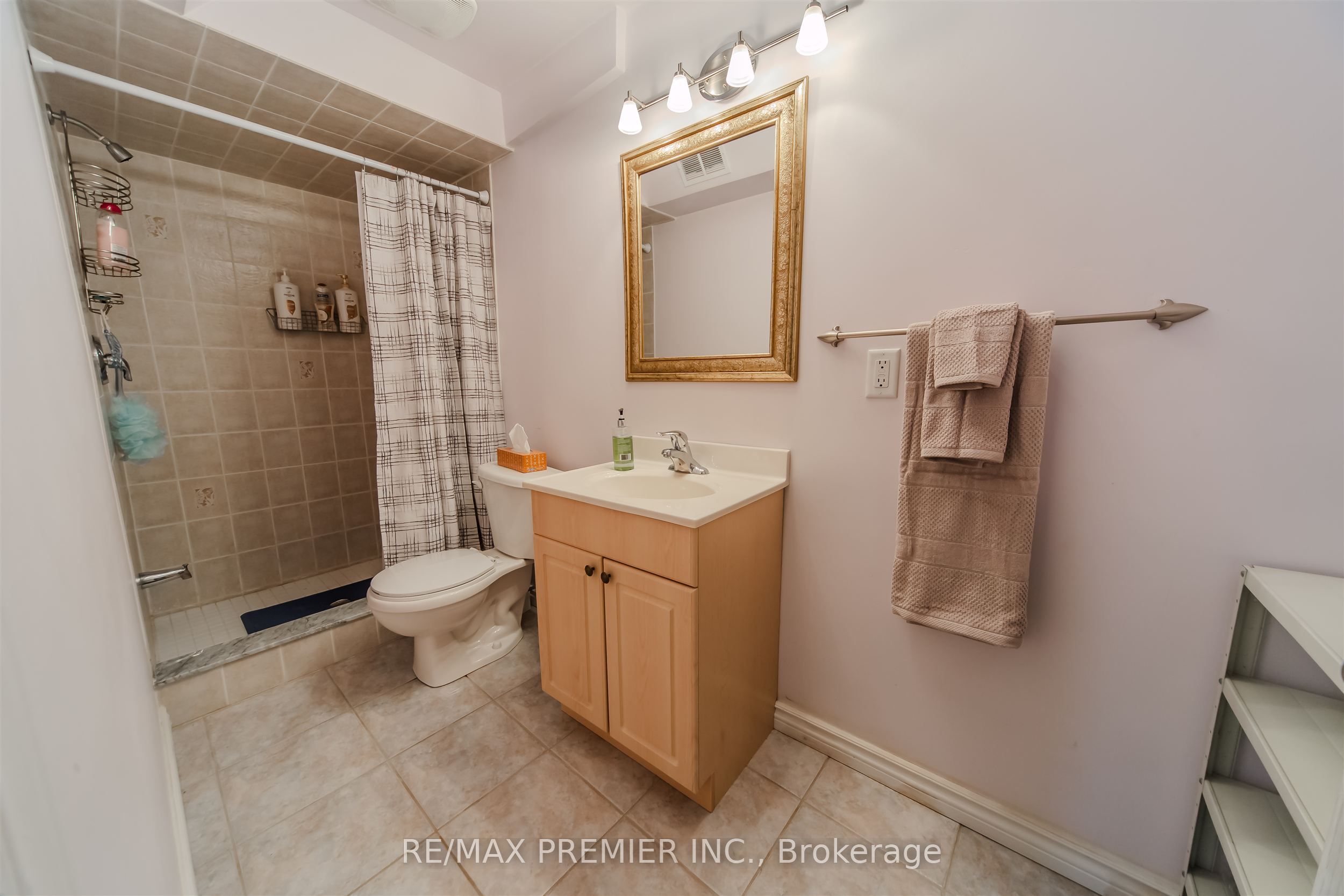 17 Villandry Crescent Property Photo 31