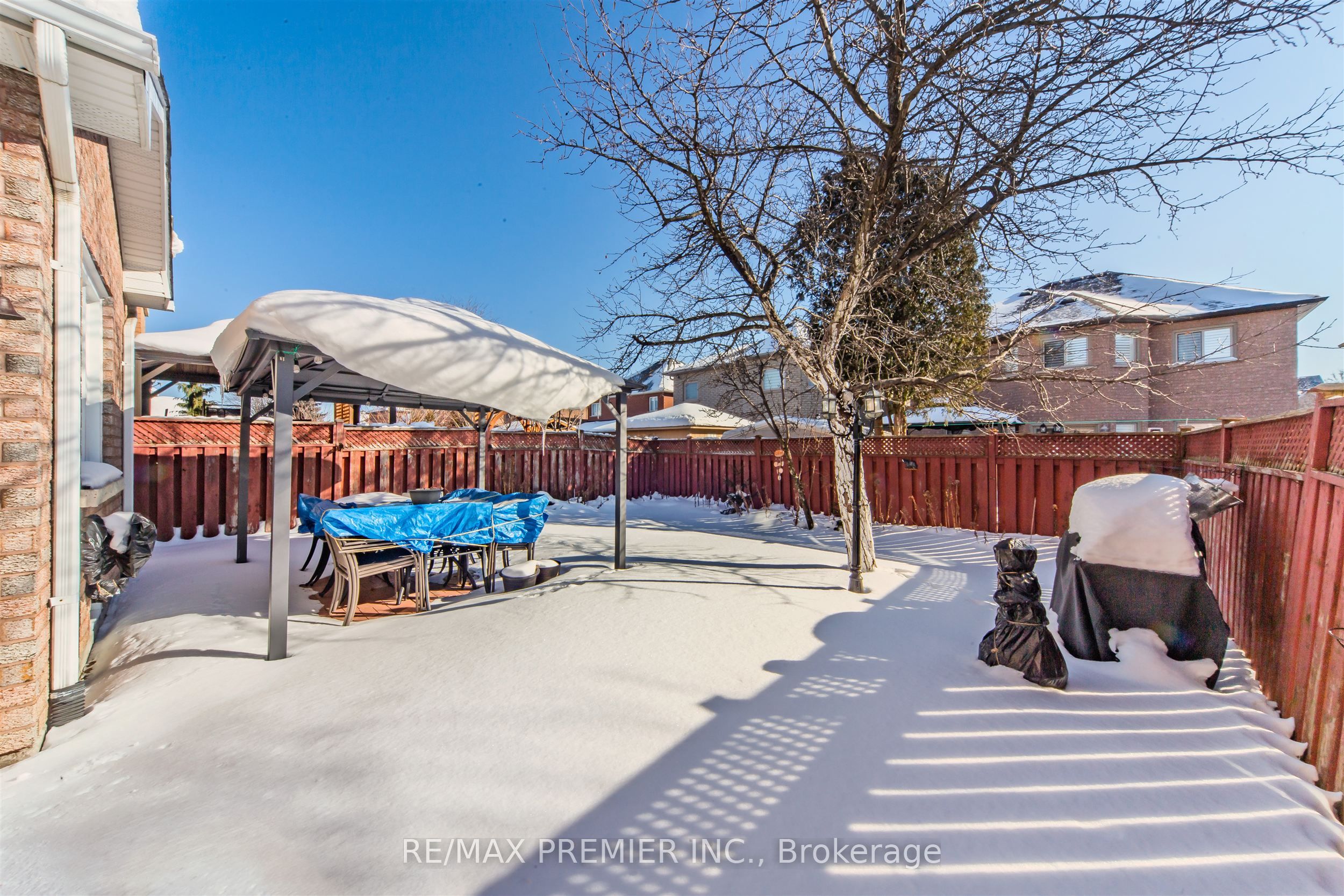 17 Villandry Crescent Property Photo 32