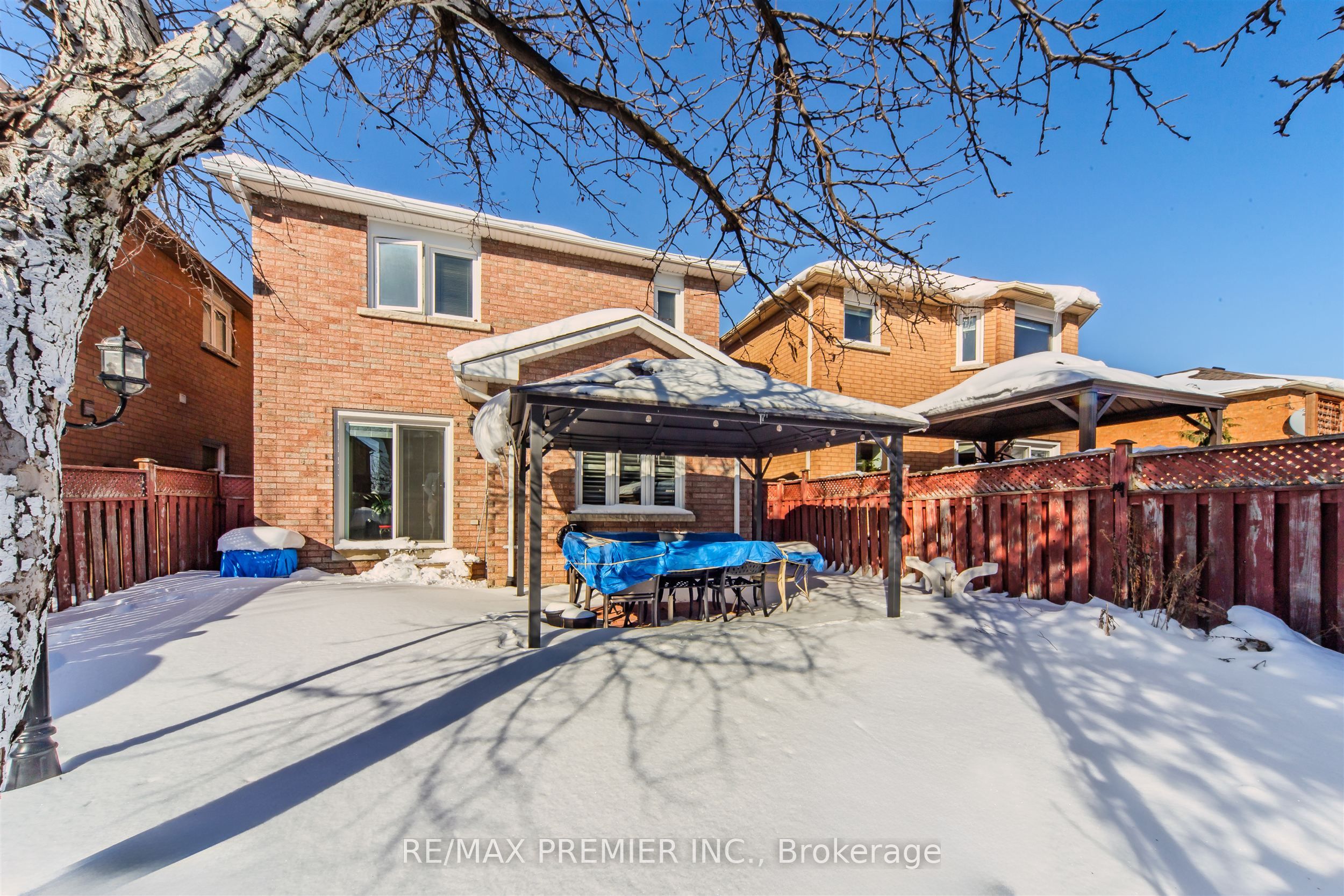 17 Villandry Crescent Property Photo 33