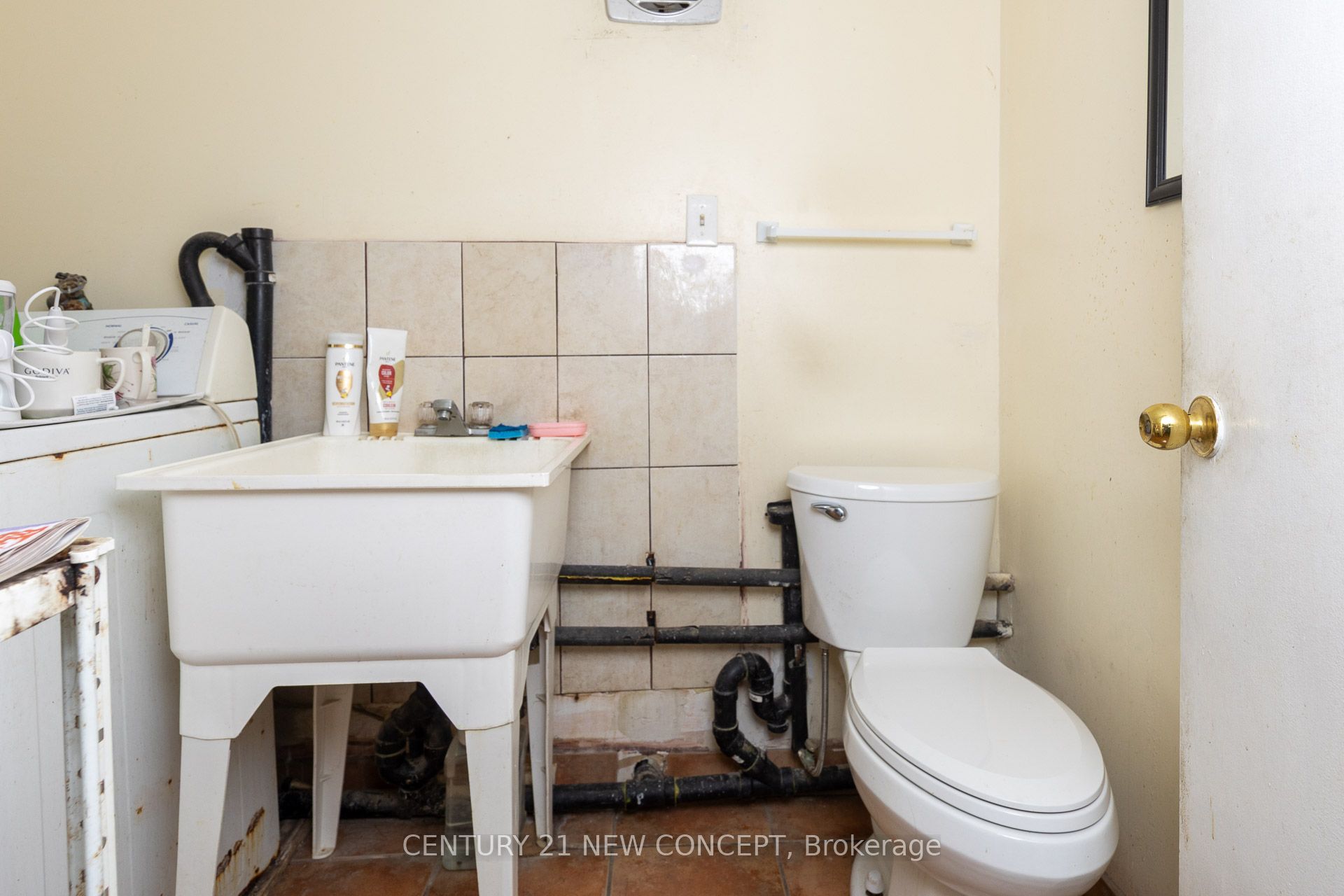 1588 N Metro Road N Property Photo 26