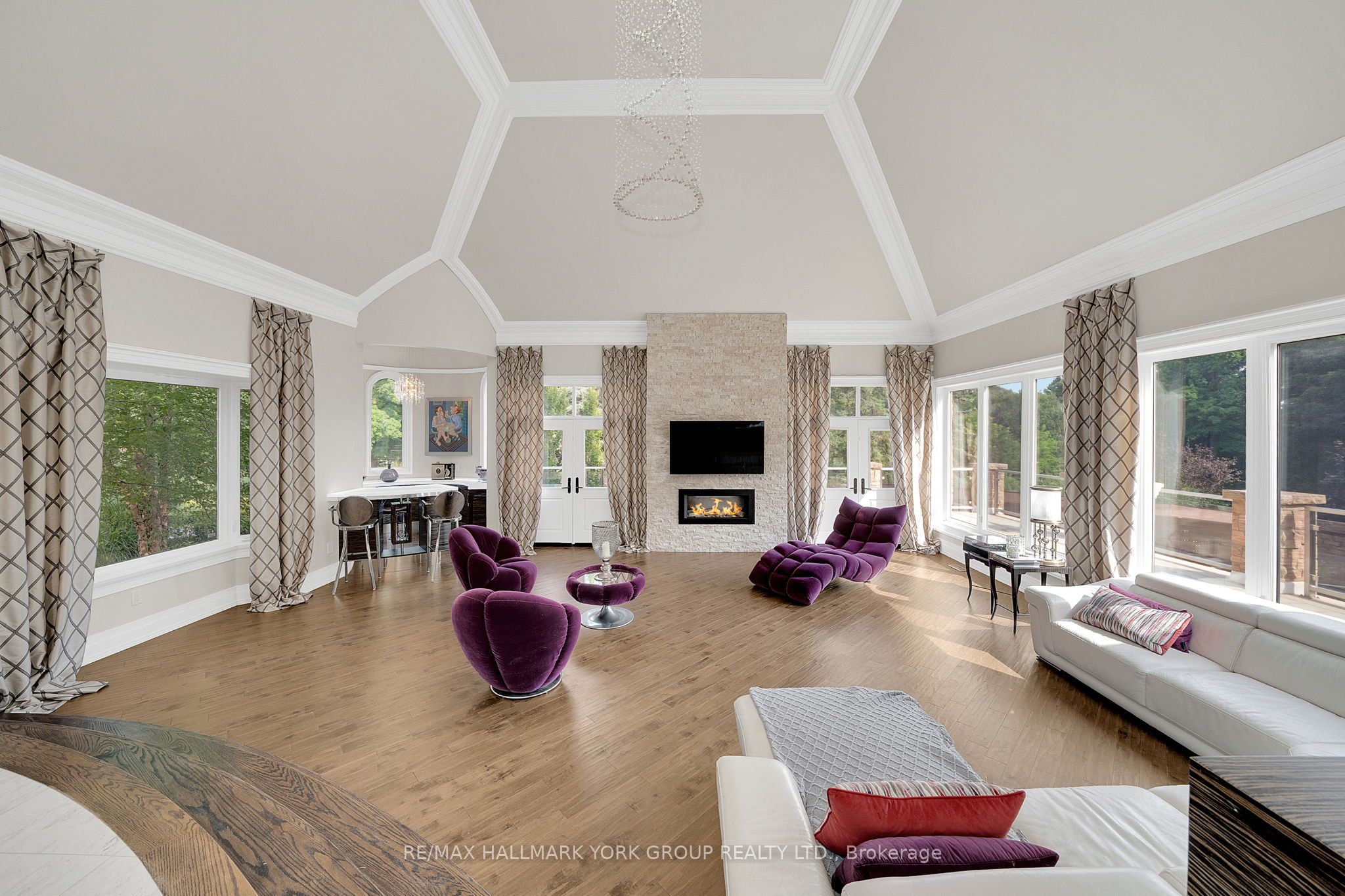 24 Dew Drop Court Property Photo 6