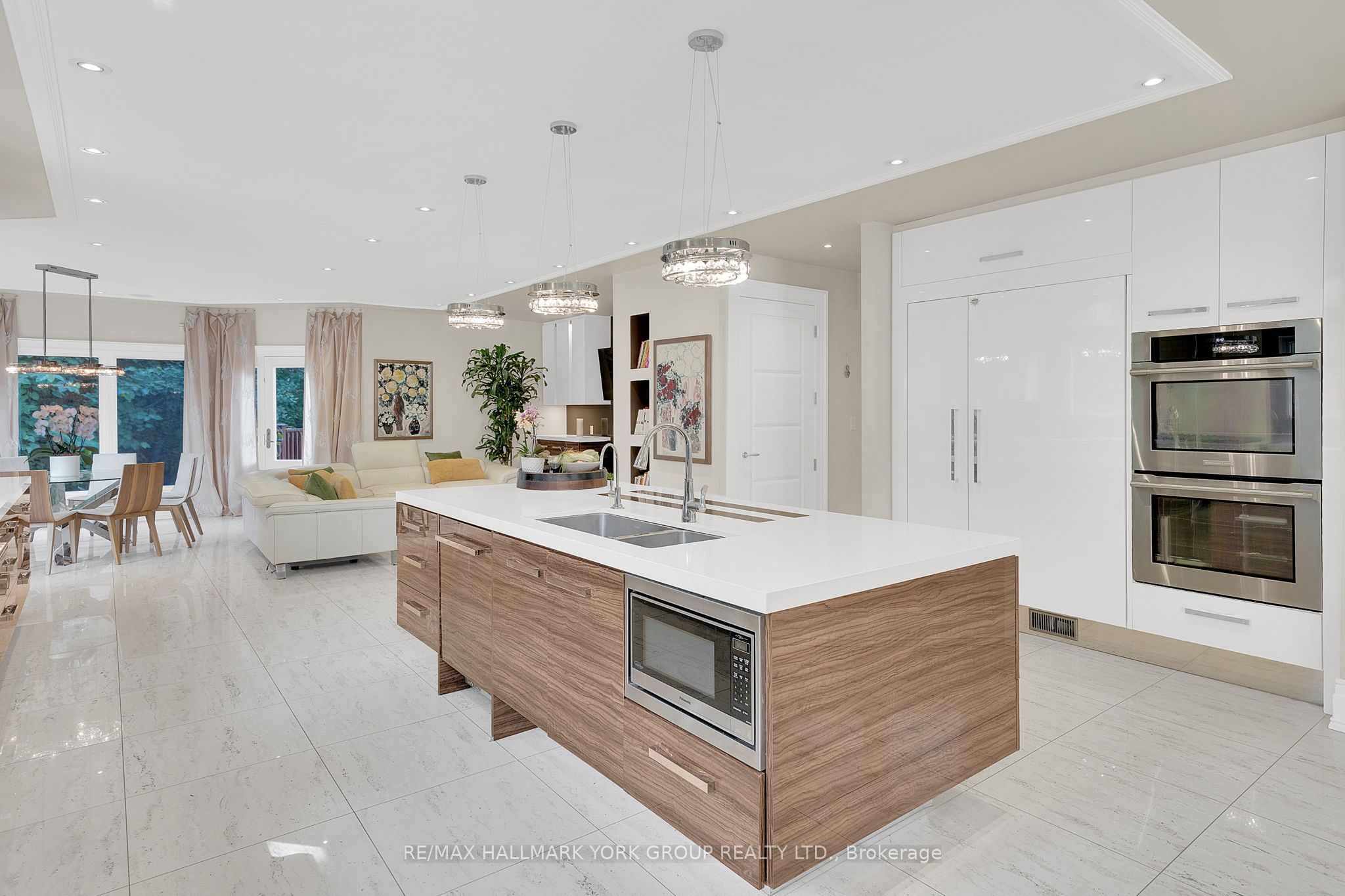 24 Dew Drop Court Property Photo 9