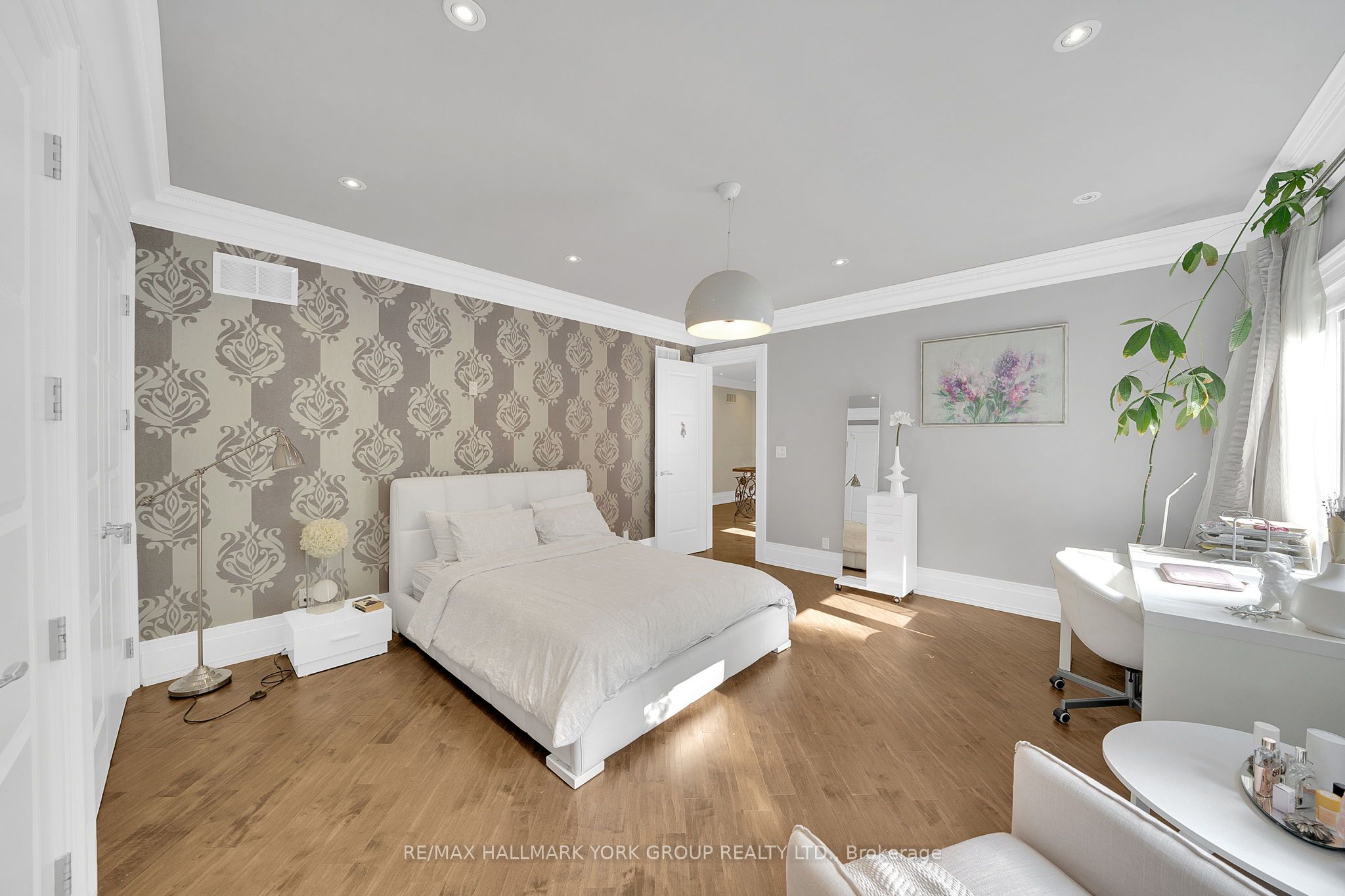 24 Dew Drop Court Property Photo 16