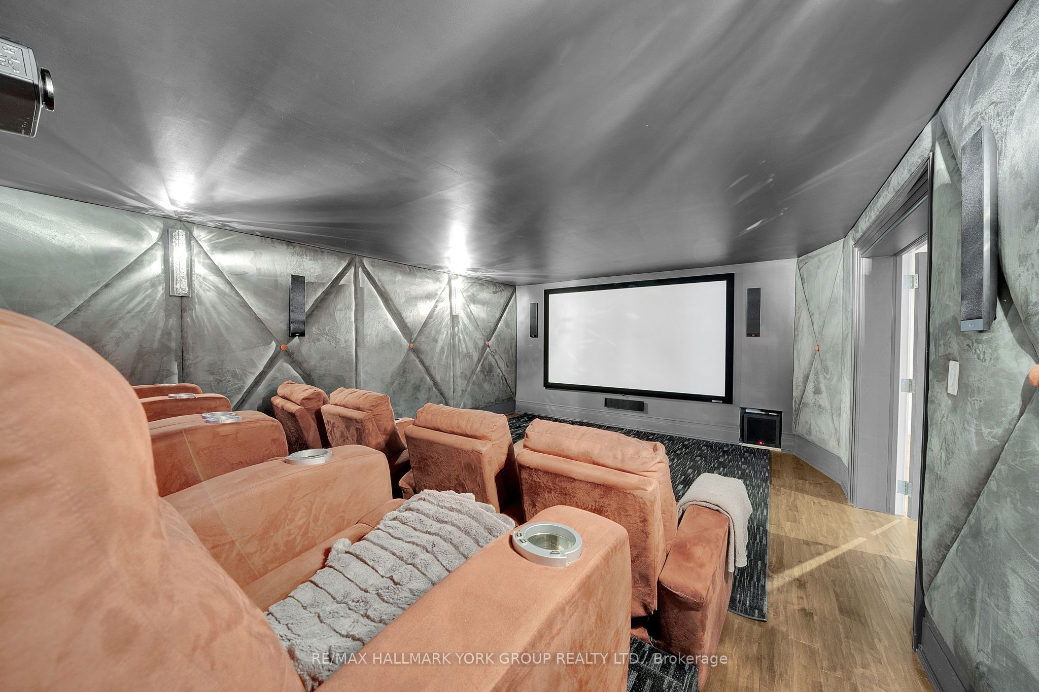 24 Dew Drop Court Property Photo 28