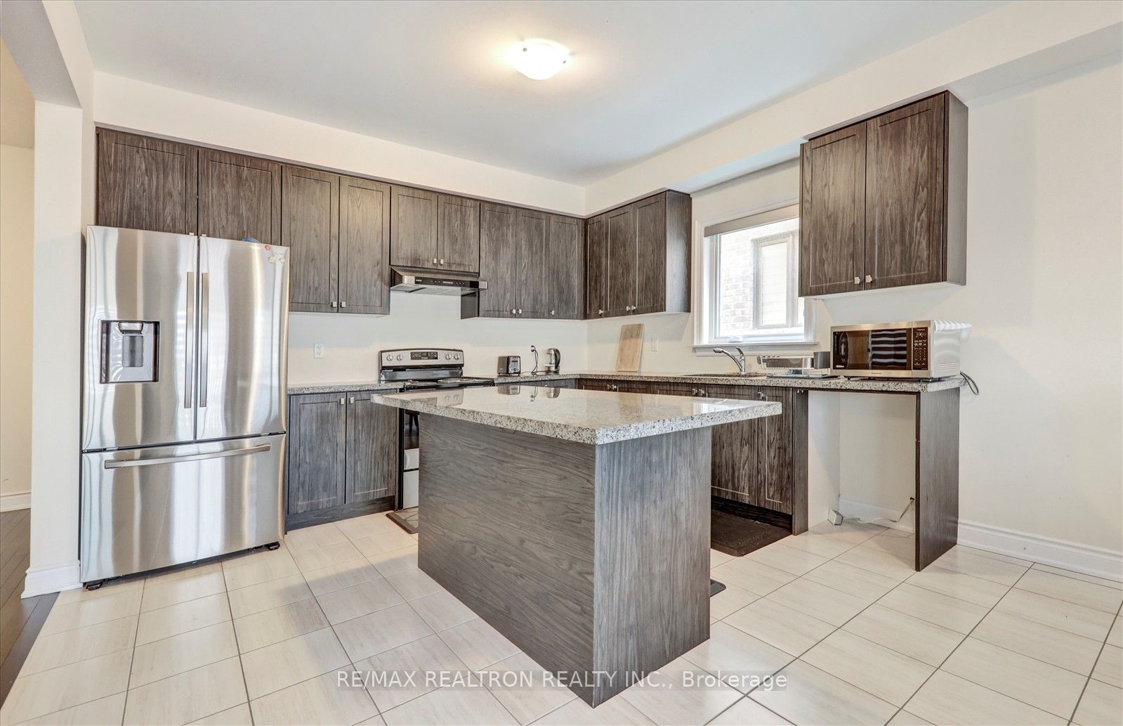 96 Kennedy Boulevard Property Photo 8