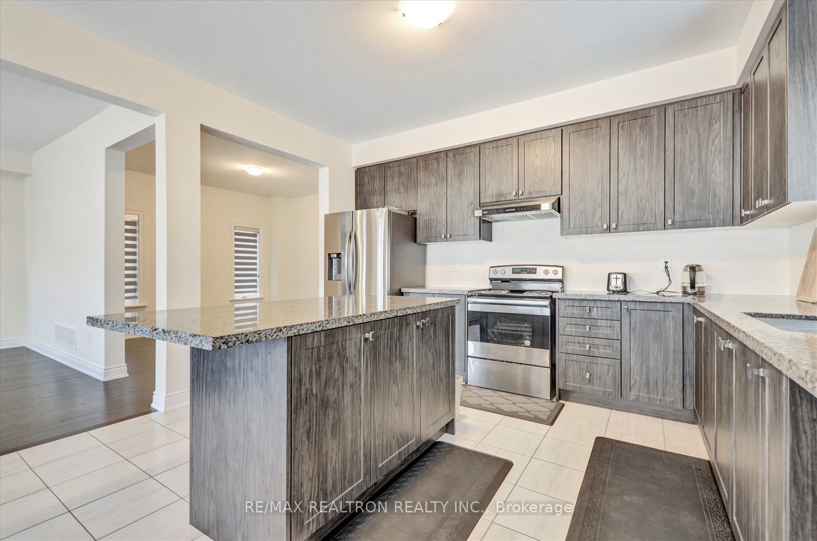 96 Kennedy Boulevard Property Photo 9