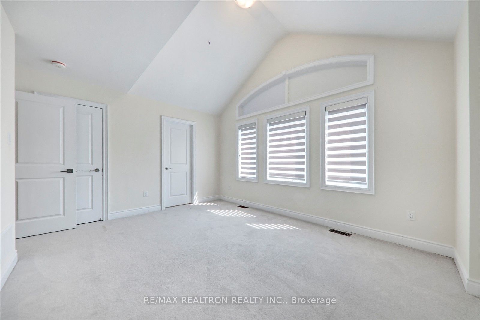 96 Kennedy Boulevard Property Photo 19