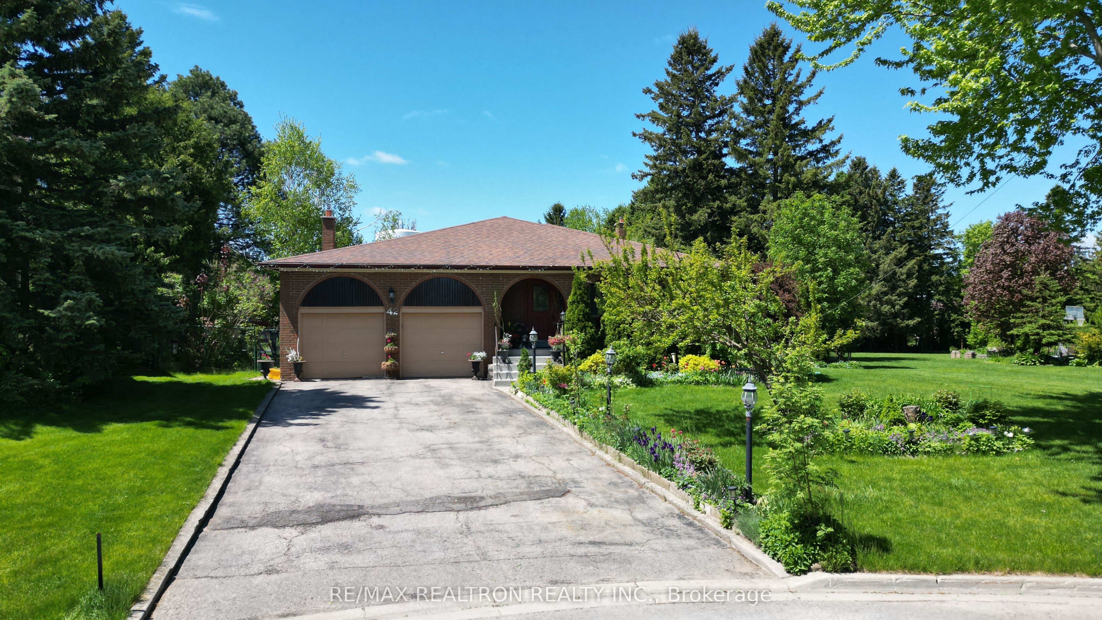42 Banner Lane Property Photo 3