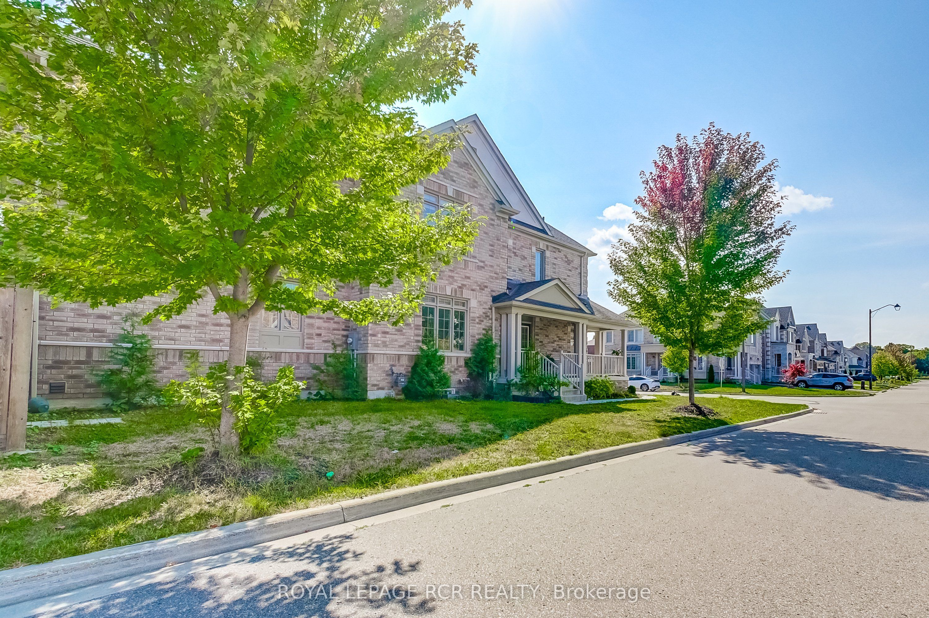 1 Silver Charm Drive Property Photo 4