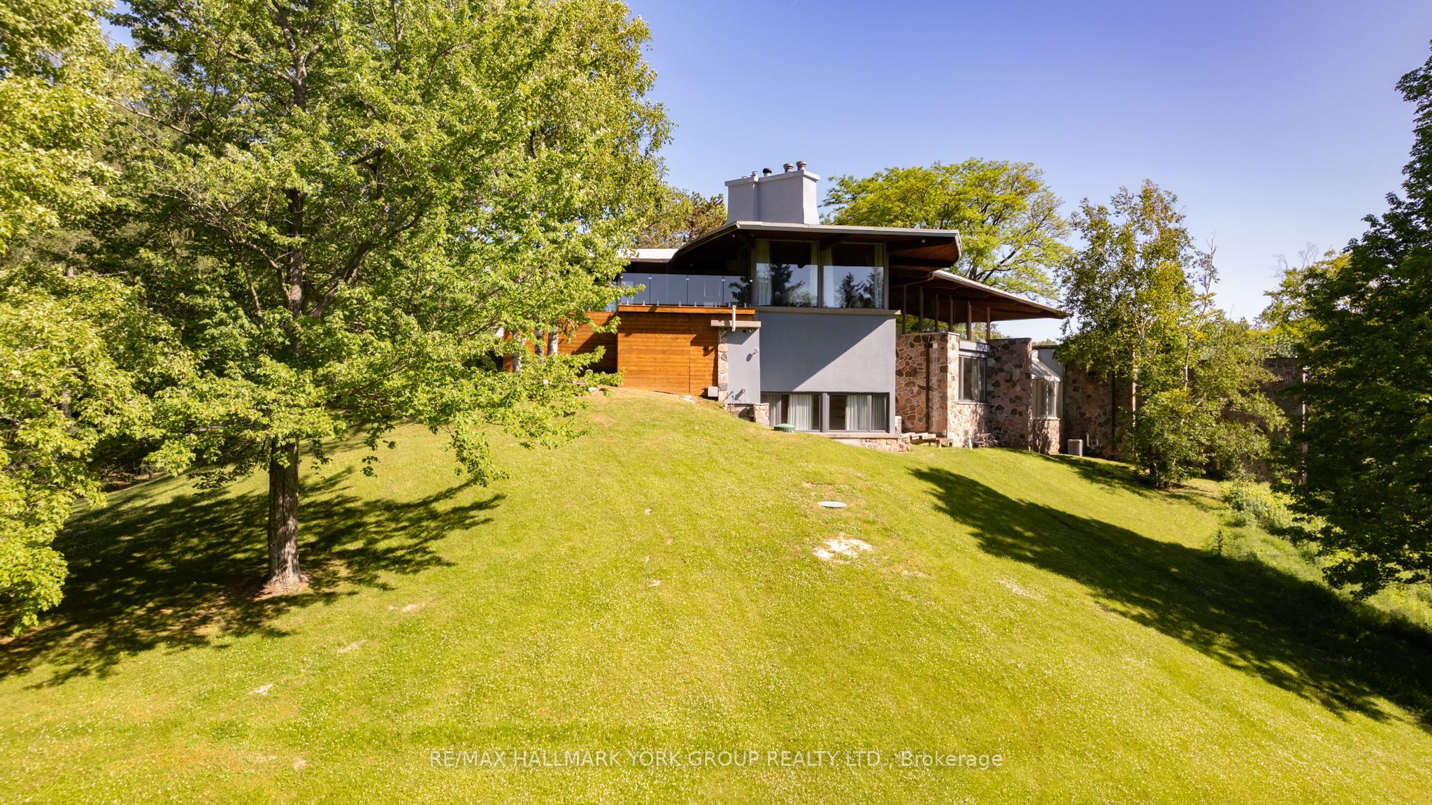 4235 17th Side Road Property Photo 35