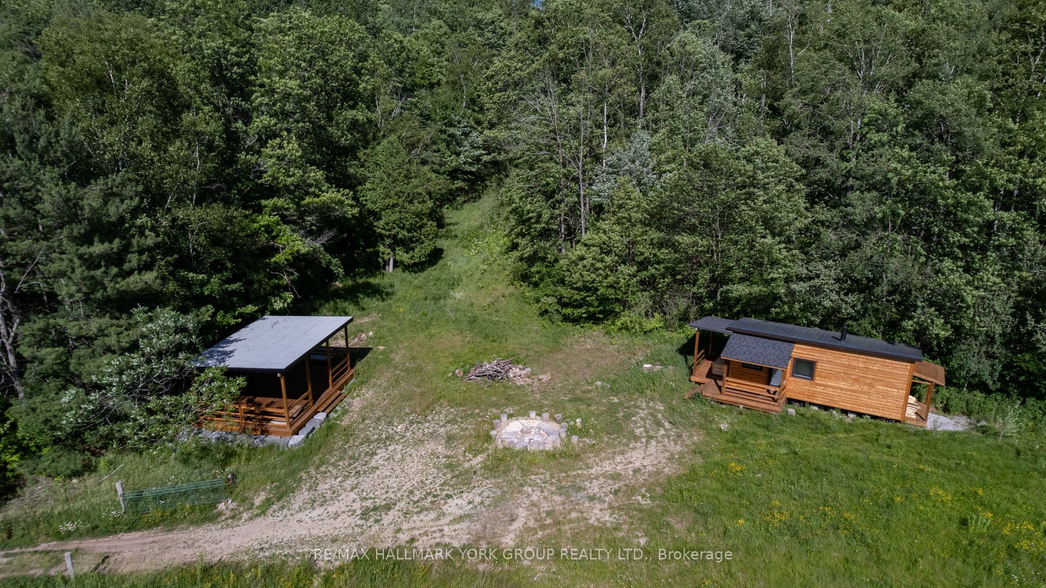 4235 17th Side Road Property Photo 46