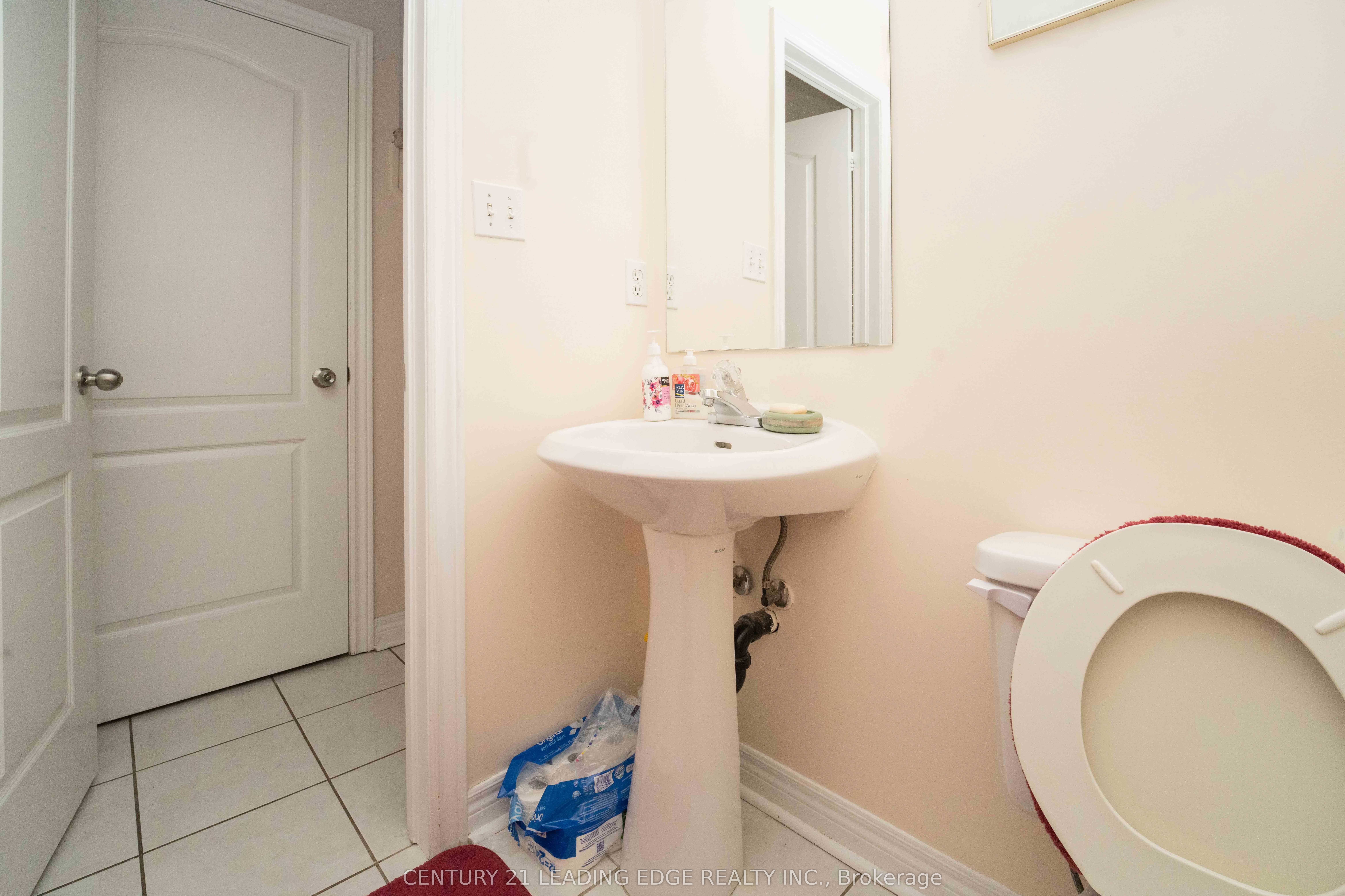 21 Summerlea Street Property Photo 15