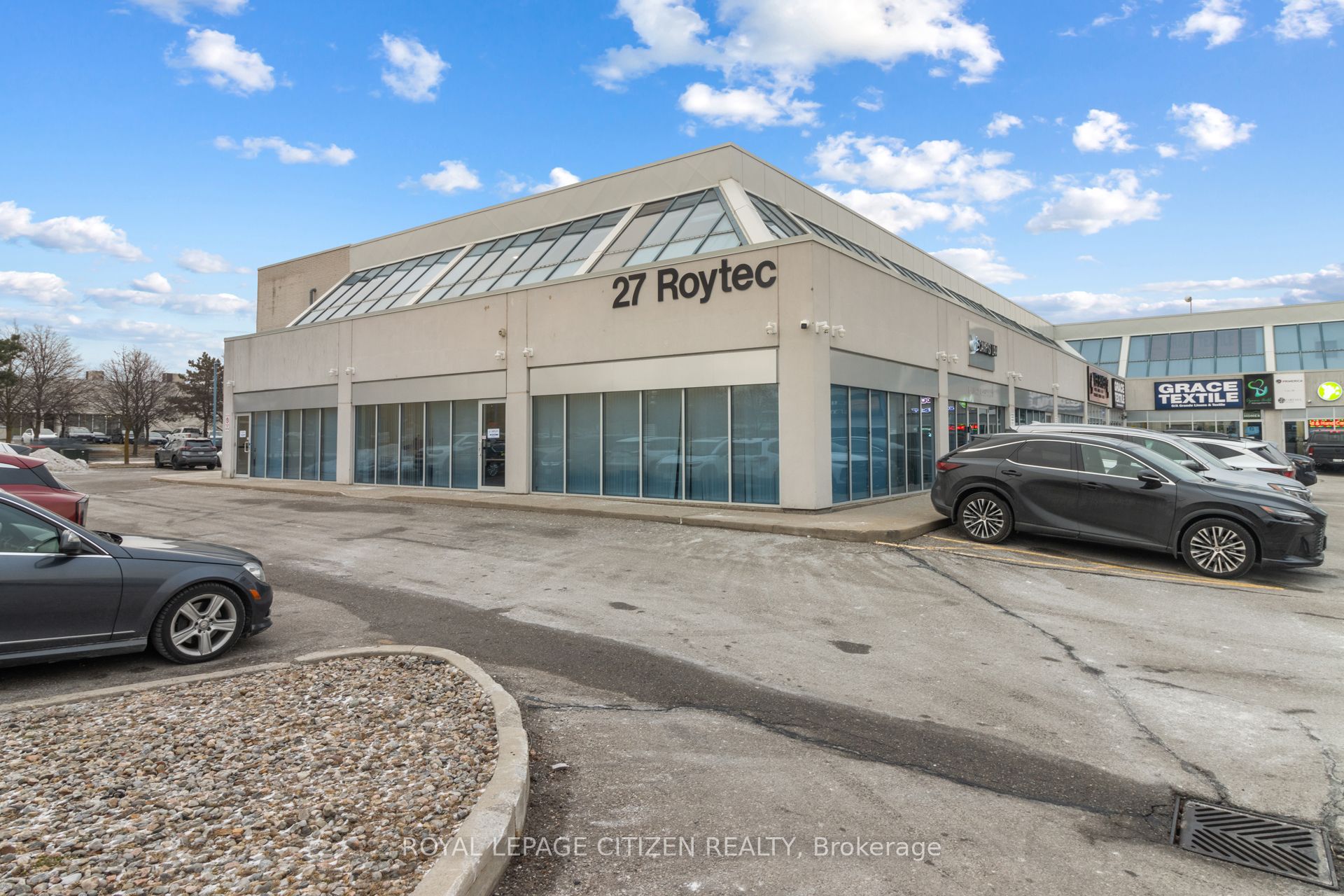 27 Roytec Road 1a Property Photo 1