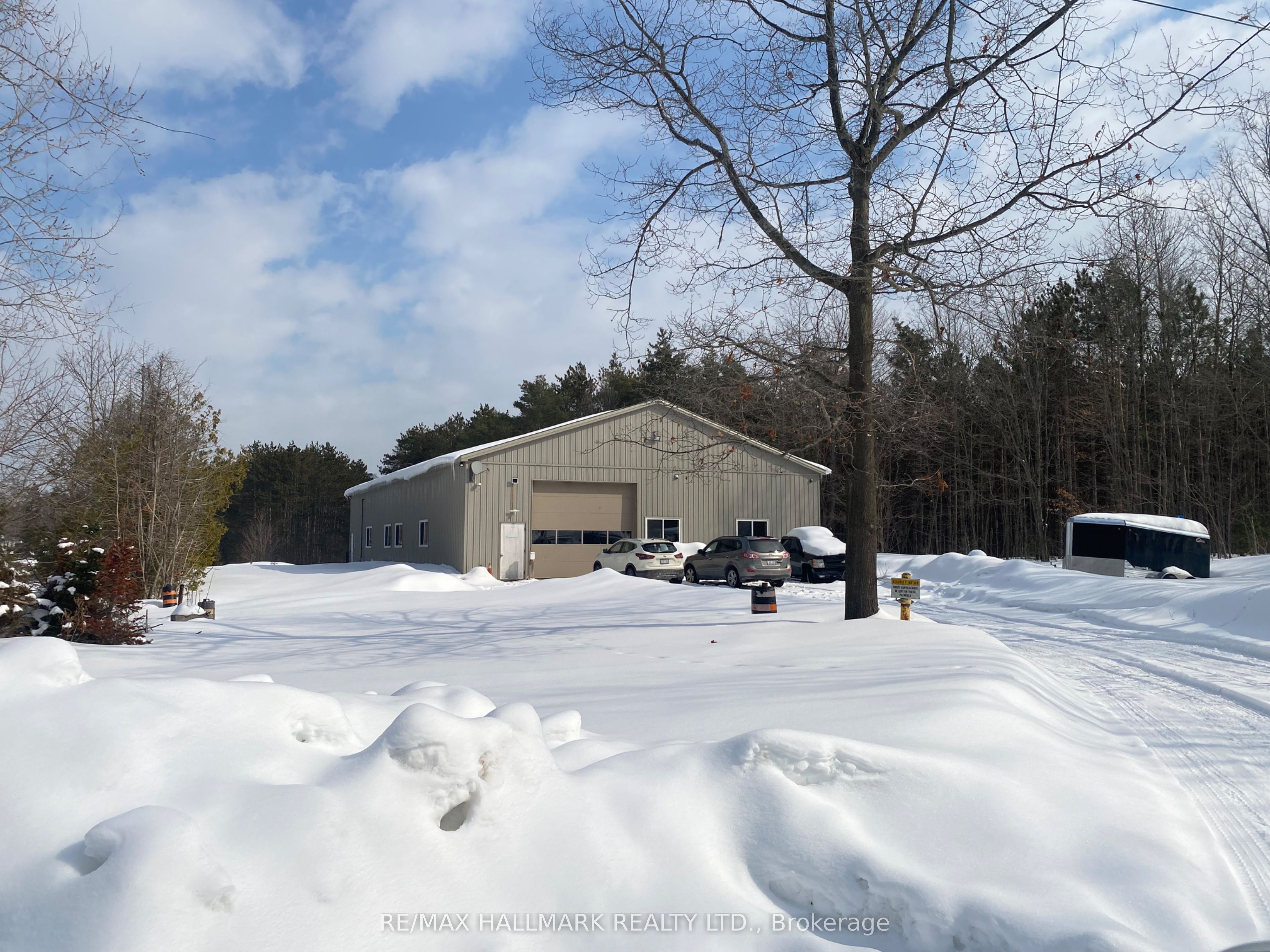4749 Aurora Road E Property Photo 11
