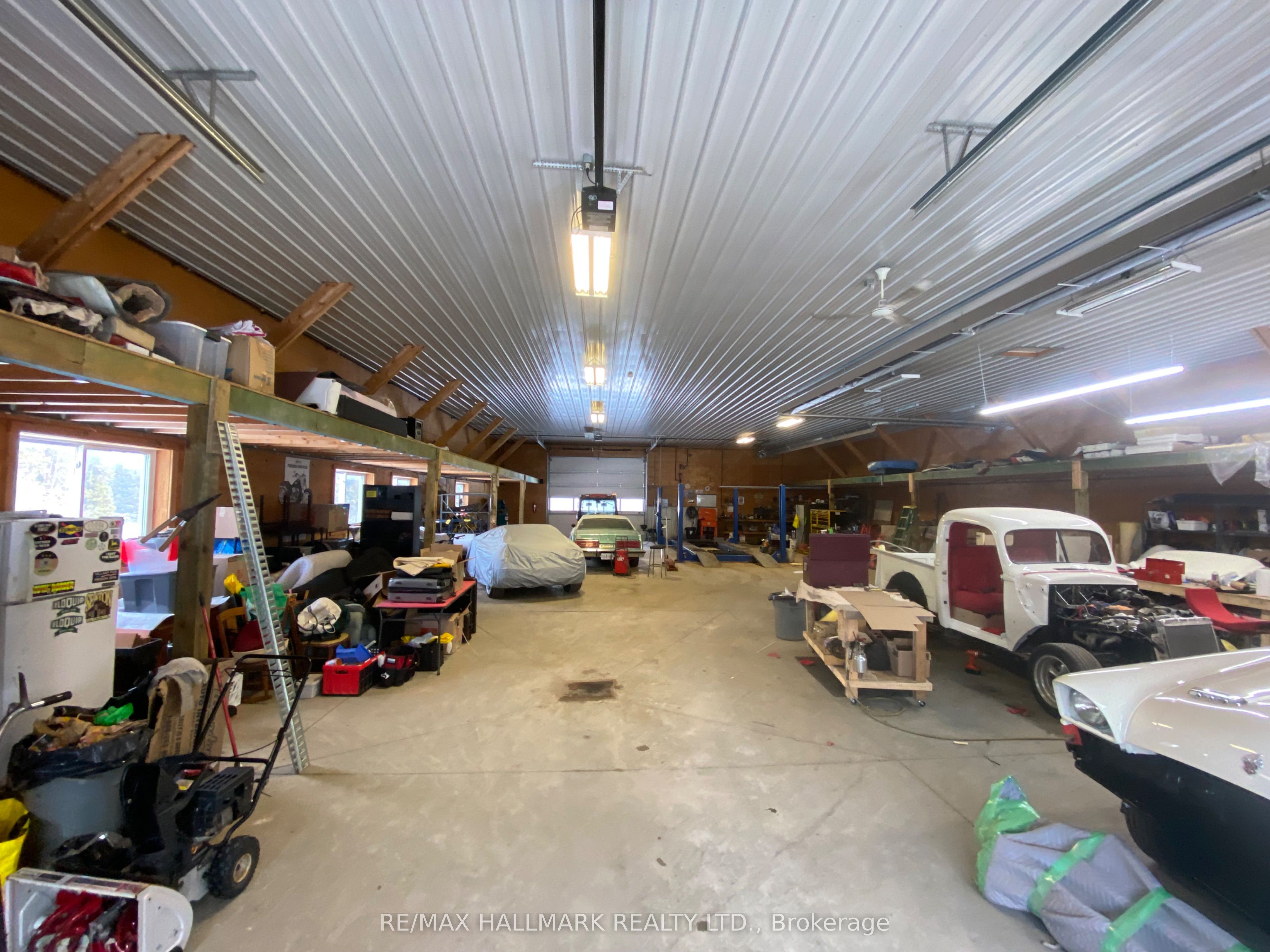 4749 Aurora Road E Property Photo 14