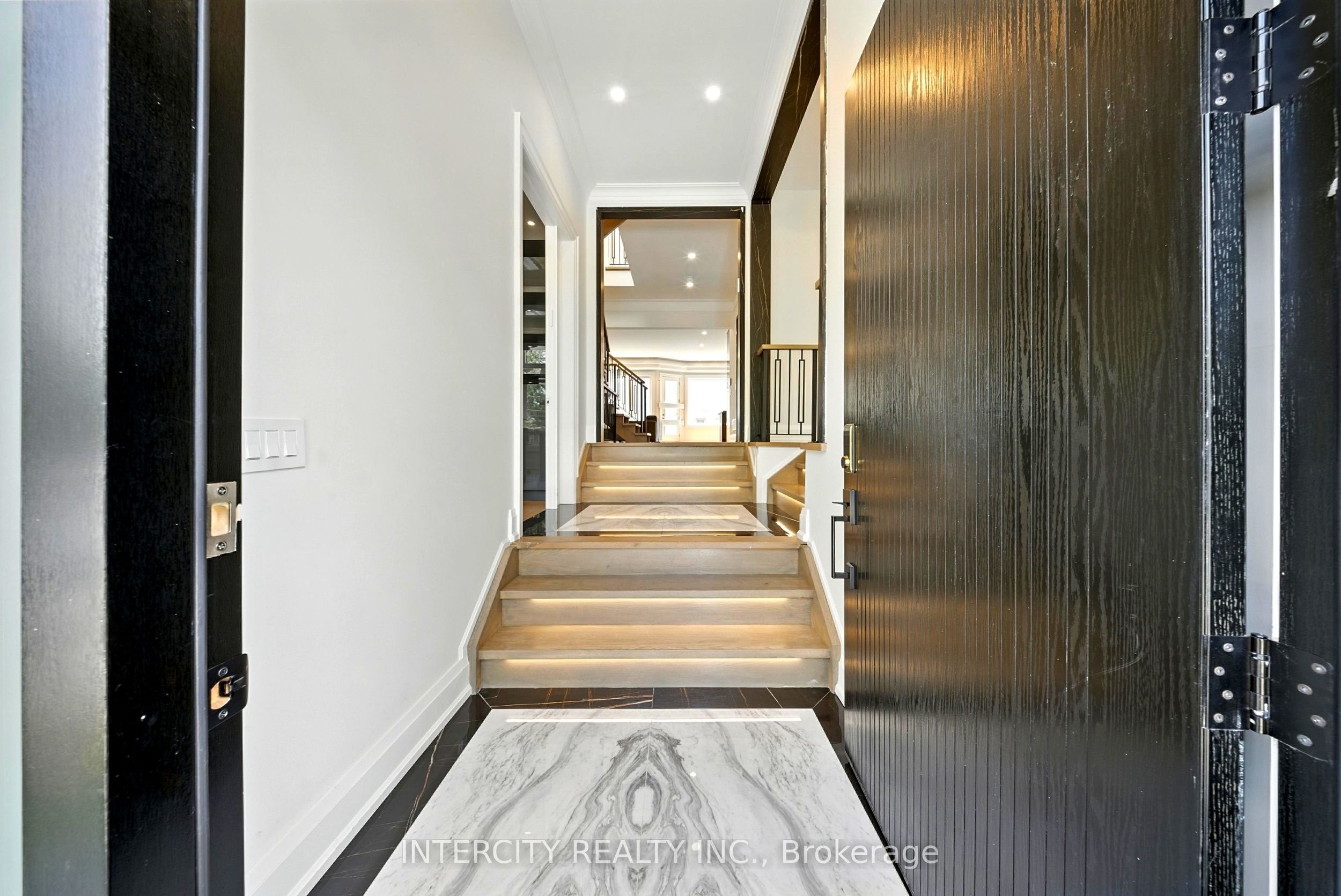 131a Birch Avenue Property Photo 3