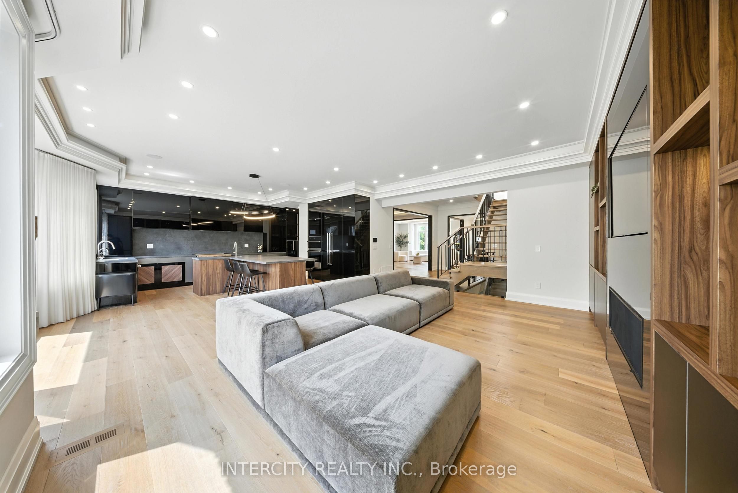 131a Birch Avenue Property Photo 14