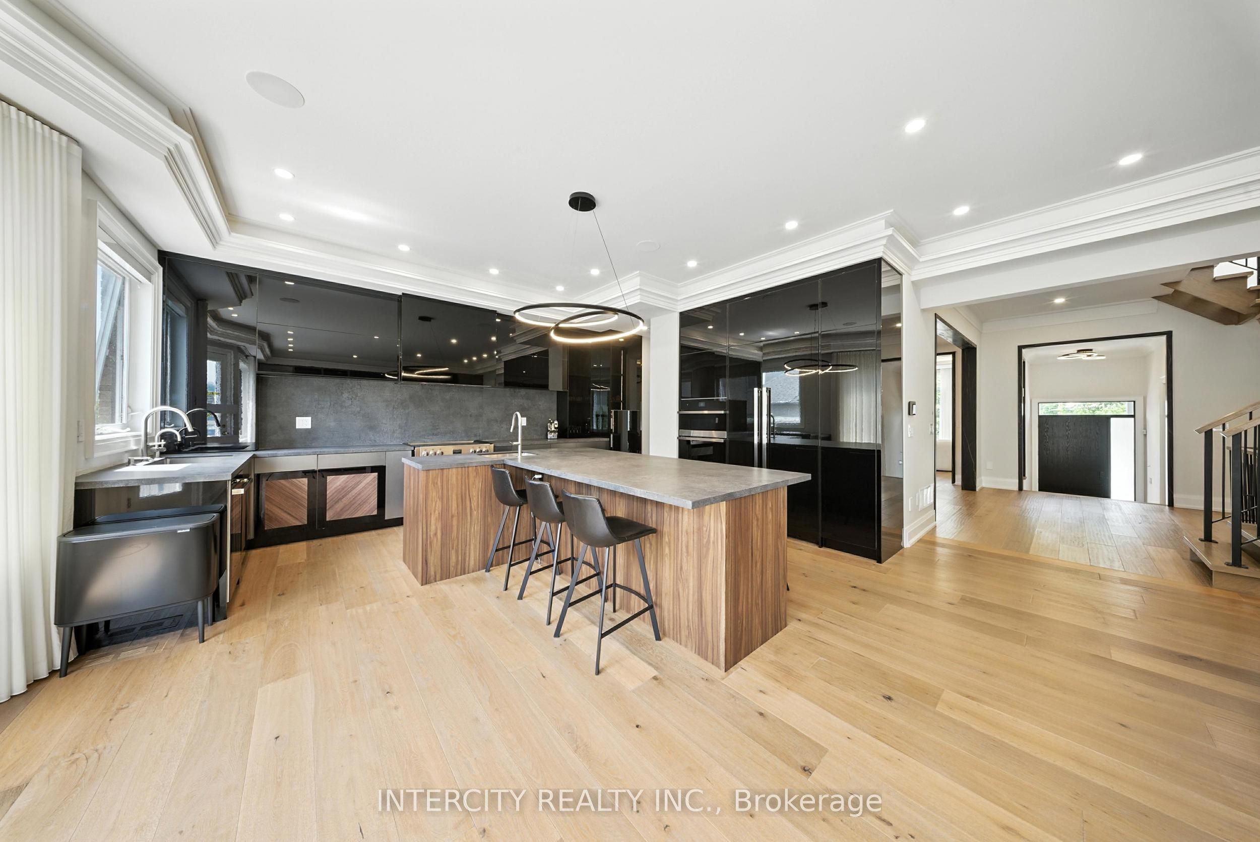 131a Birch Avenue Property Photo 16