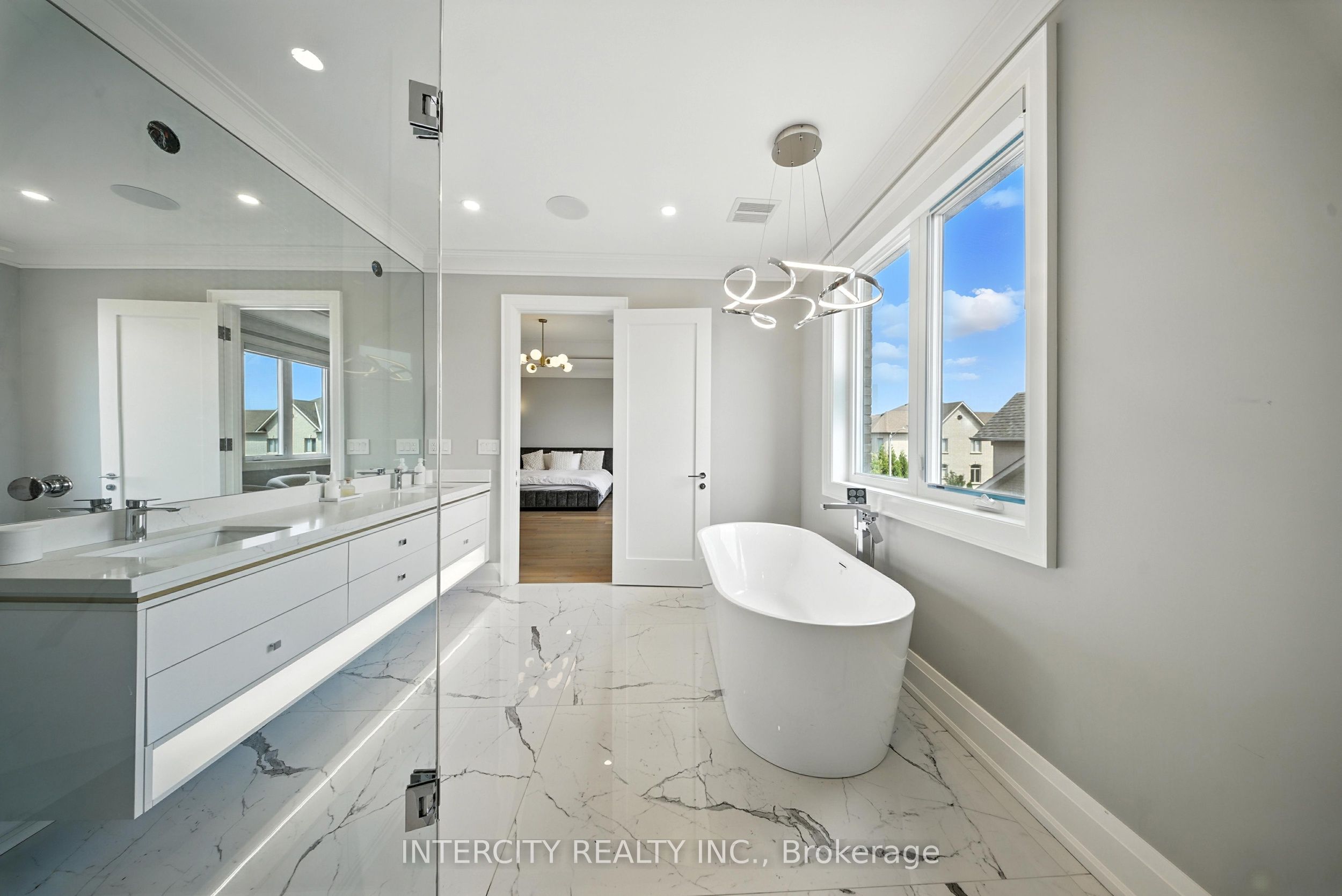131a Birch Avenue Property Photo 31