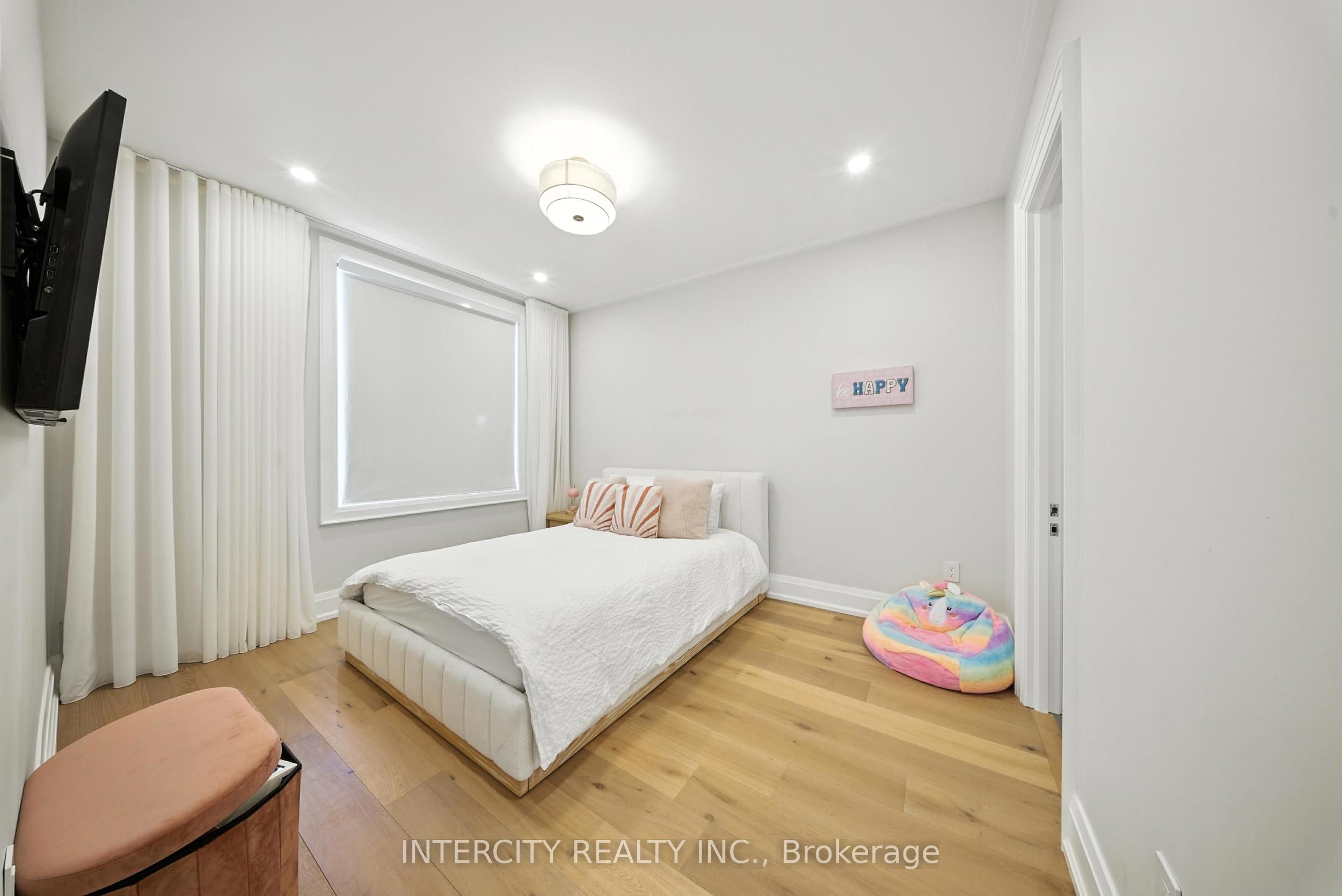 131a Birch Avenue Property Photo 32