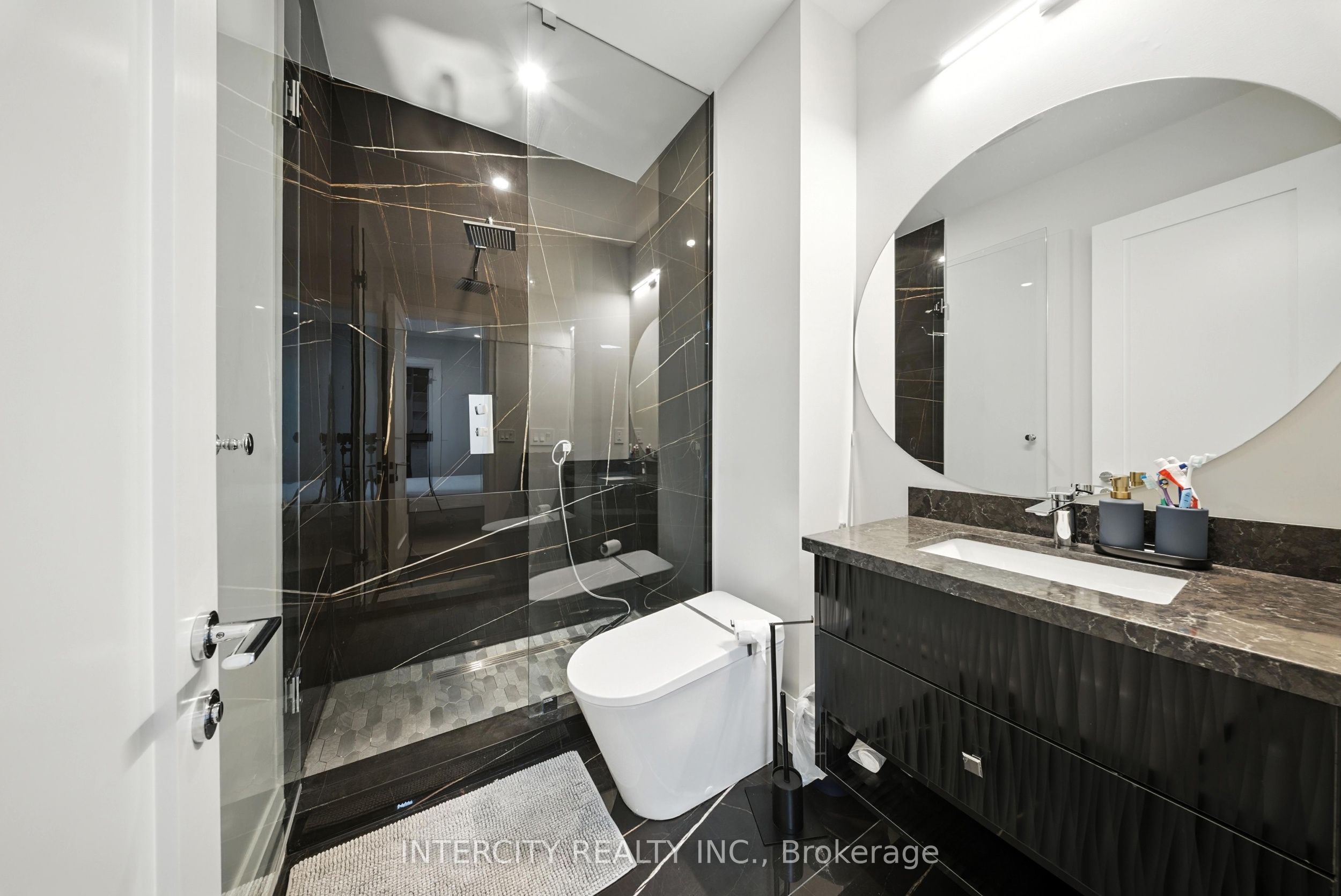 131a Birch Avenue Property Photo 40