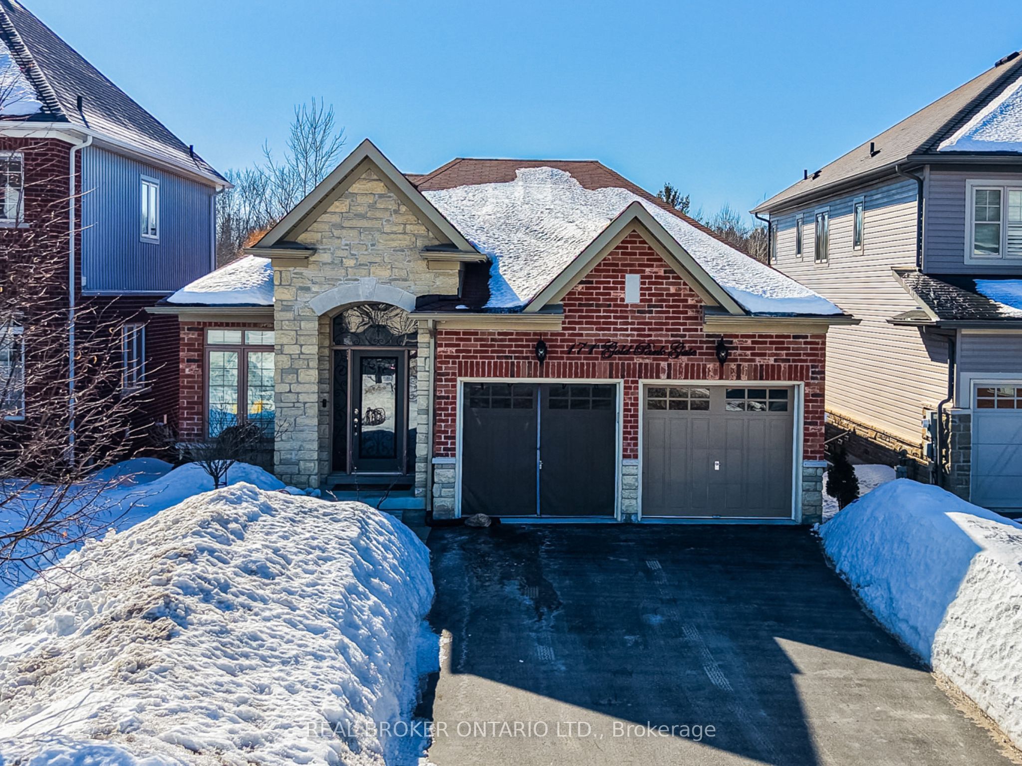171 Gold Park Gate Property Photo 1