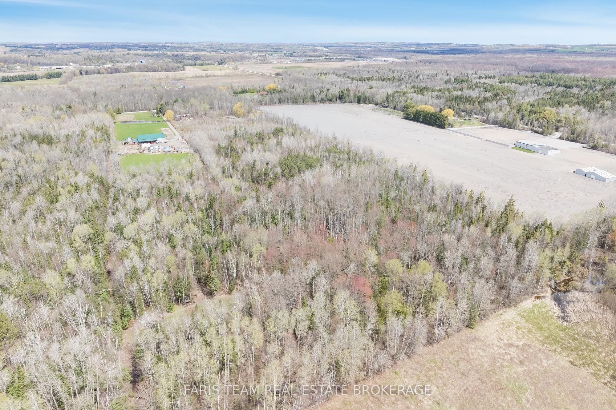 3717 14th Line Property Photo 4