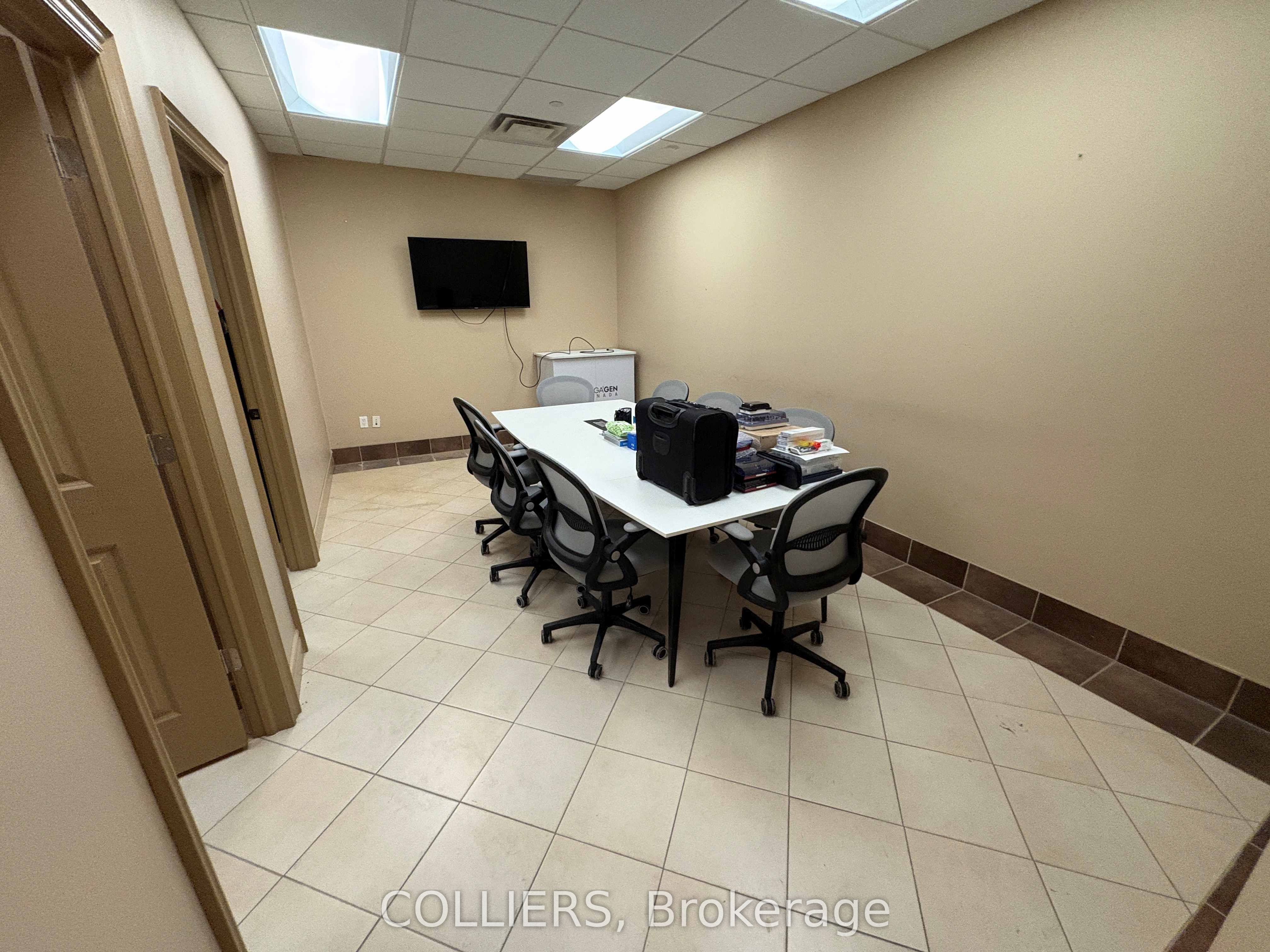 199 Steelcase Road W 2 Property Photo 3