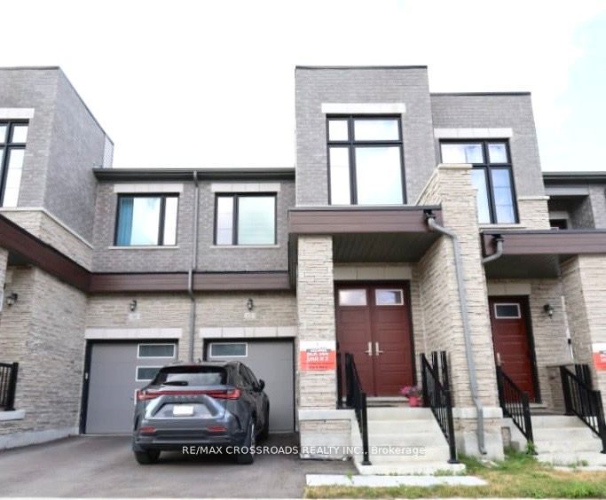 12 Schmeltzer Crescent Property Photo 1