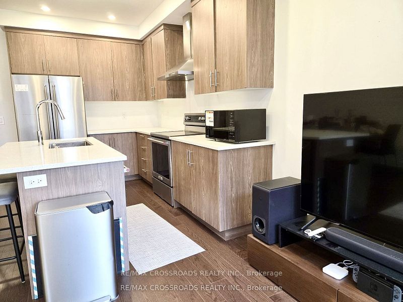 12 Schmeltzer Crescent Property Photo 6