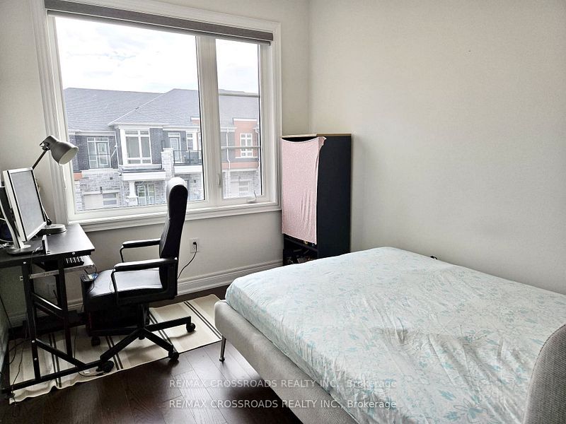 12 Schmeltzer Crescent Property Photo 7