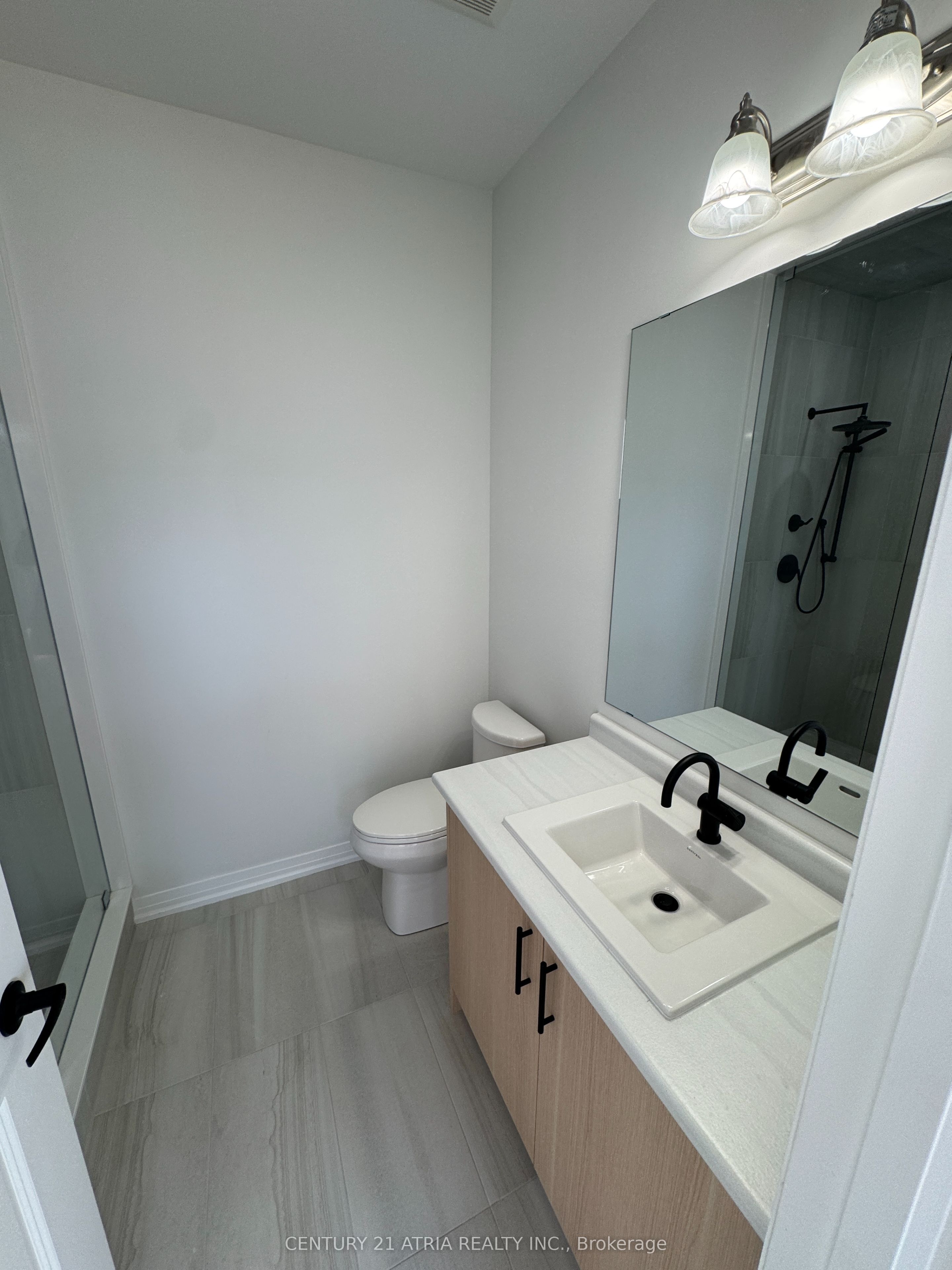 53 Harold Wilson Lane Complete Property Photo 6
