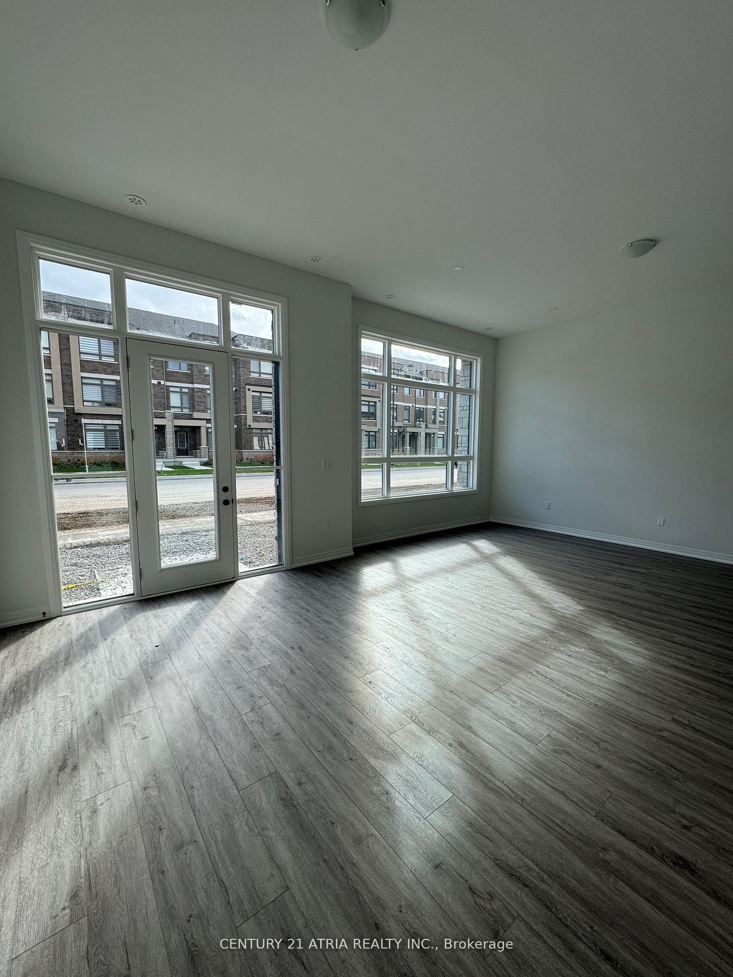53 Harold Wilson Lane Complete Property Photo 10