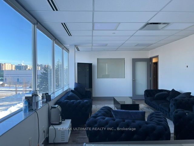 261 Chrislea Road Property Photo 3