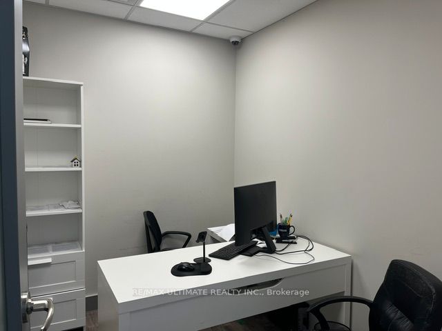 261 Chrislea Road Property Photo 9