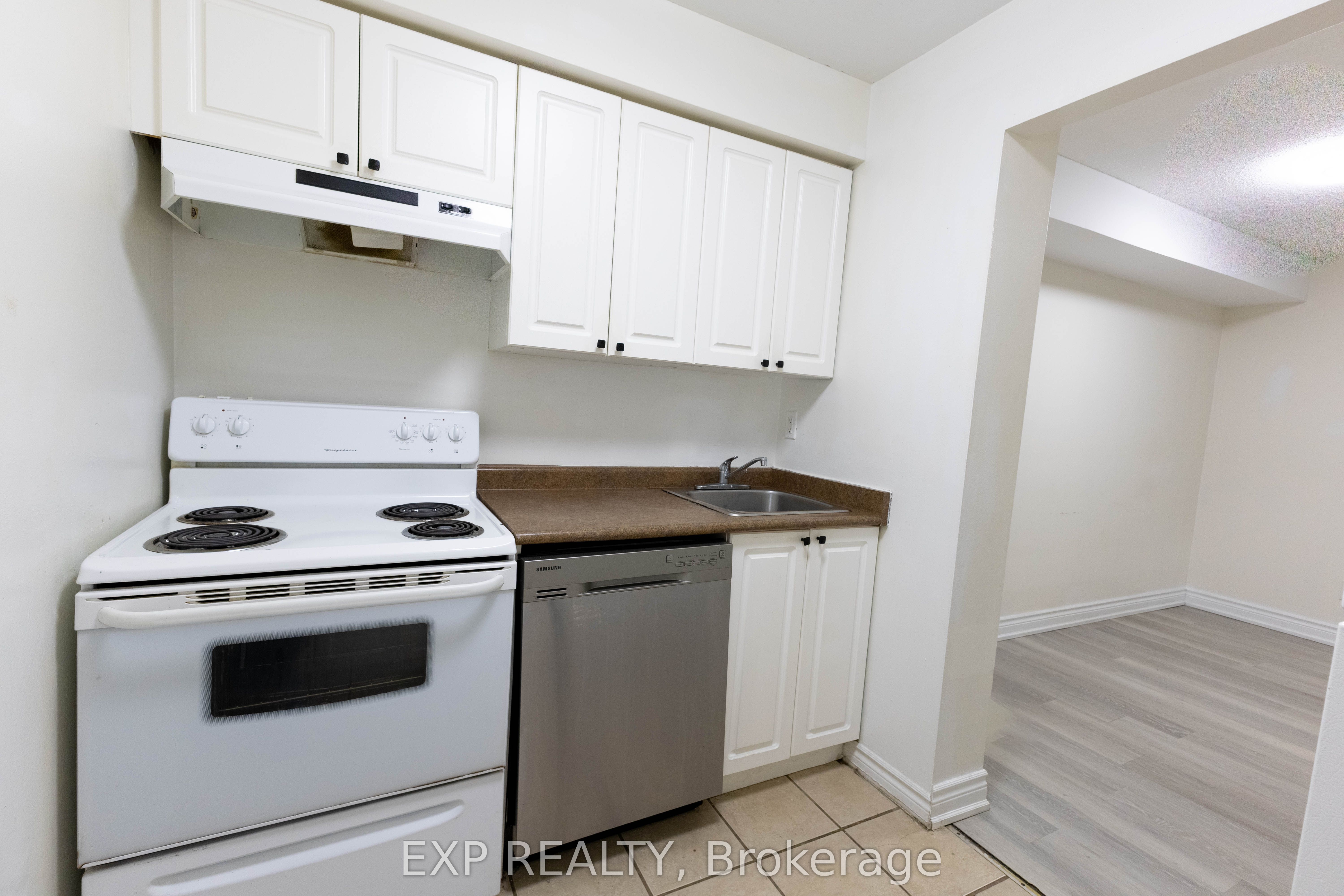 248 Milestone Crescent 120 Property Photo 5