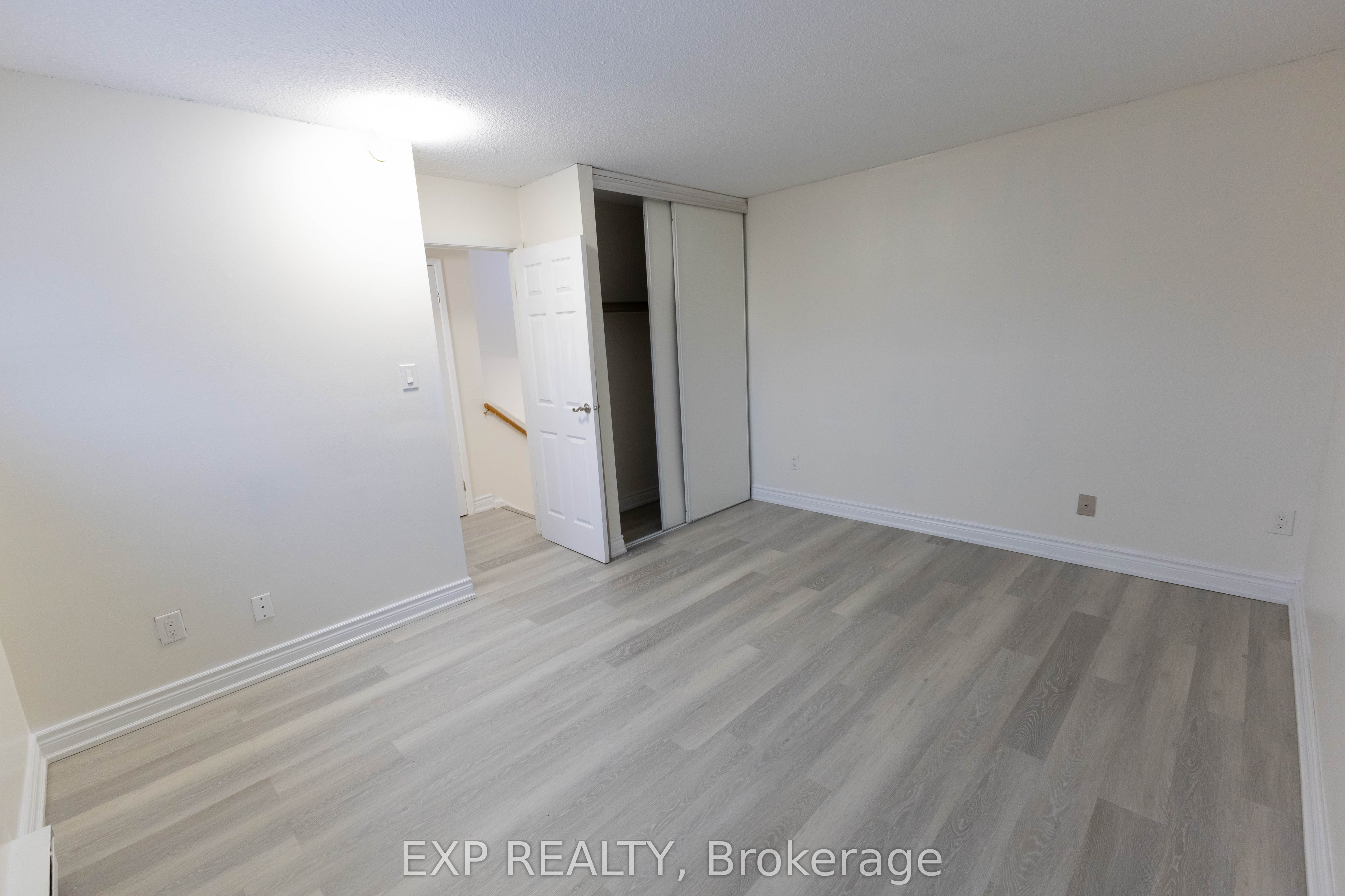 248 Milestone Crescent 120 Property Photo 11