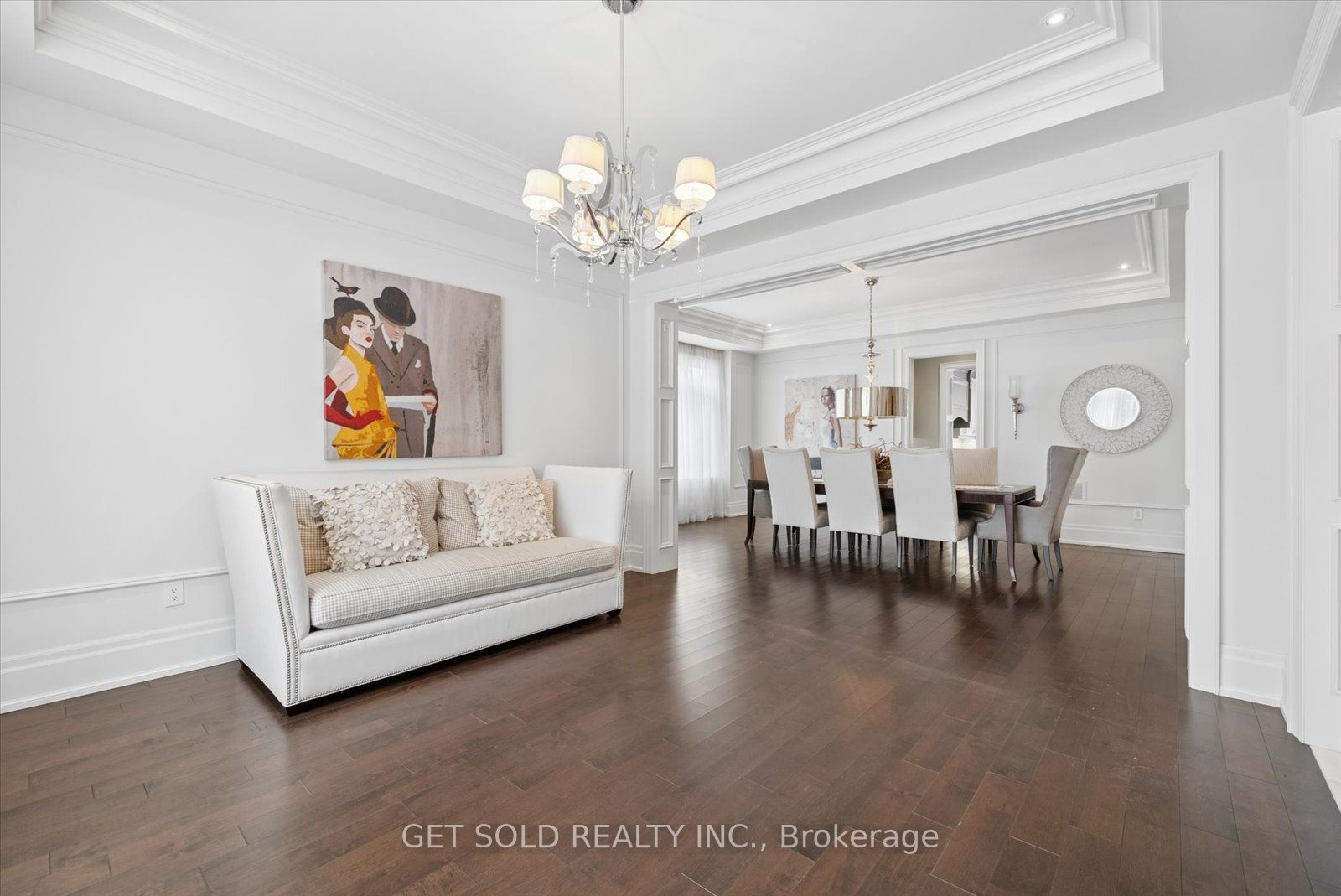 8 Thornhill Avenue Property Photo 7