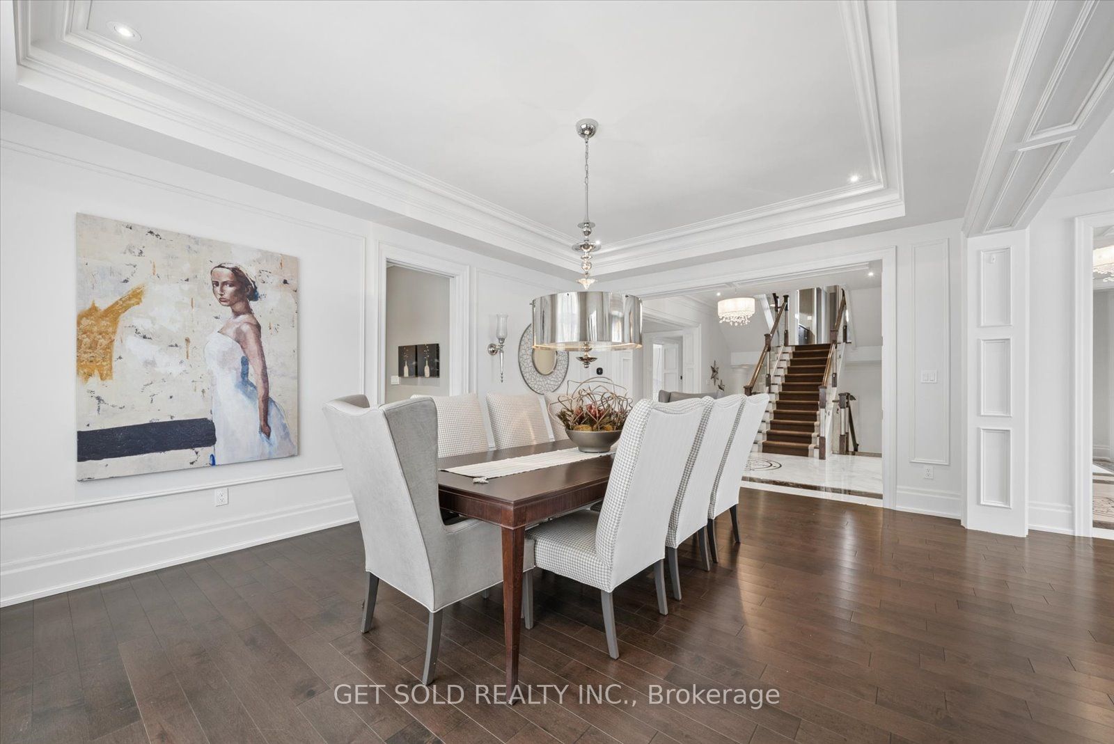 8 Thornhill Avenue Property Photo 8