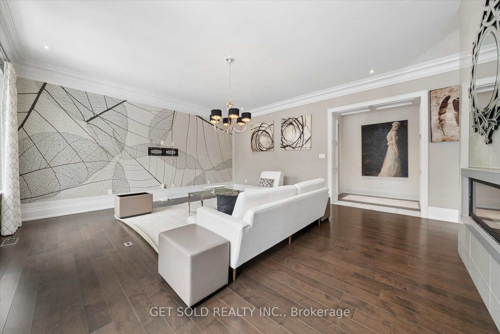 8 Thornhill Avenue Property Photo 15