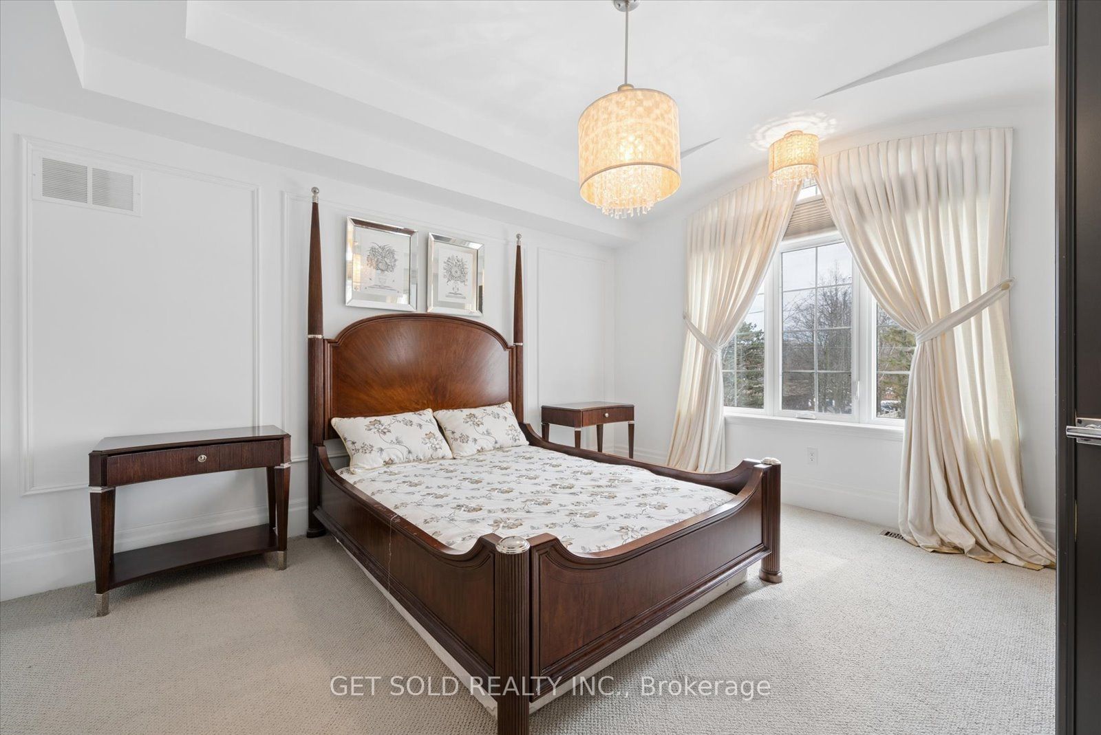 8 Thornhill Avenue Property Photo 24