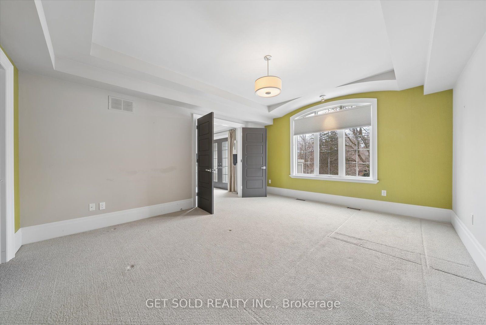 8 Thornhill Avenue Property Photo 26