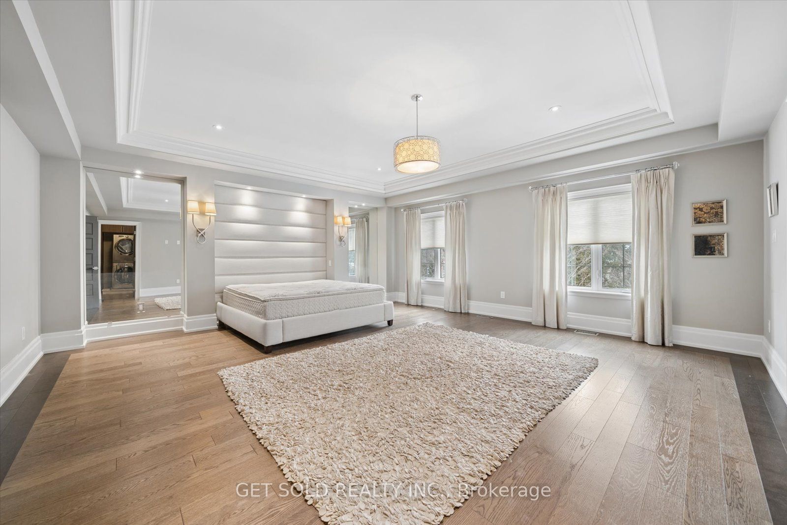 8 Thornhill Avenue Property Photo 31