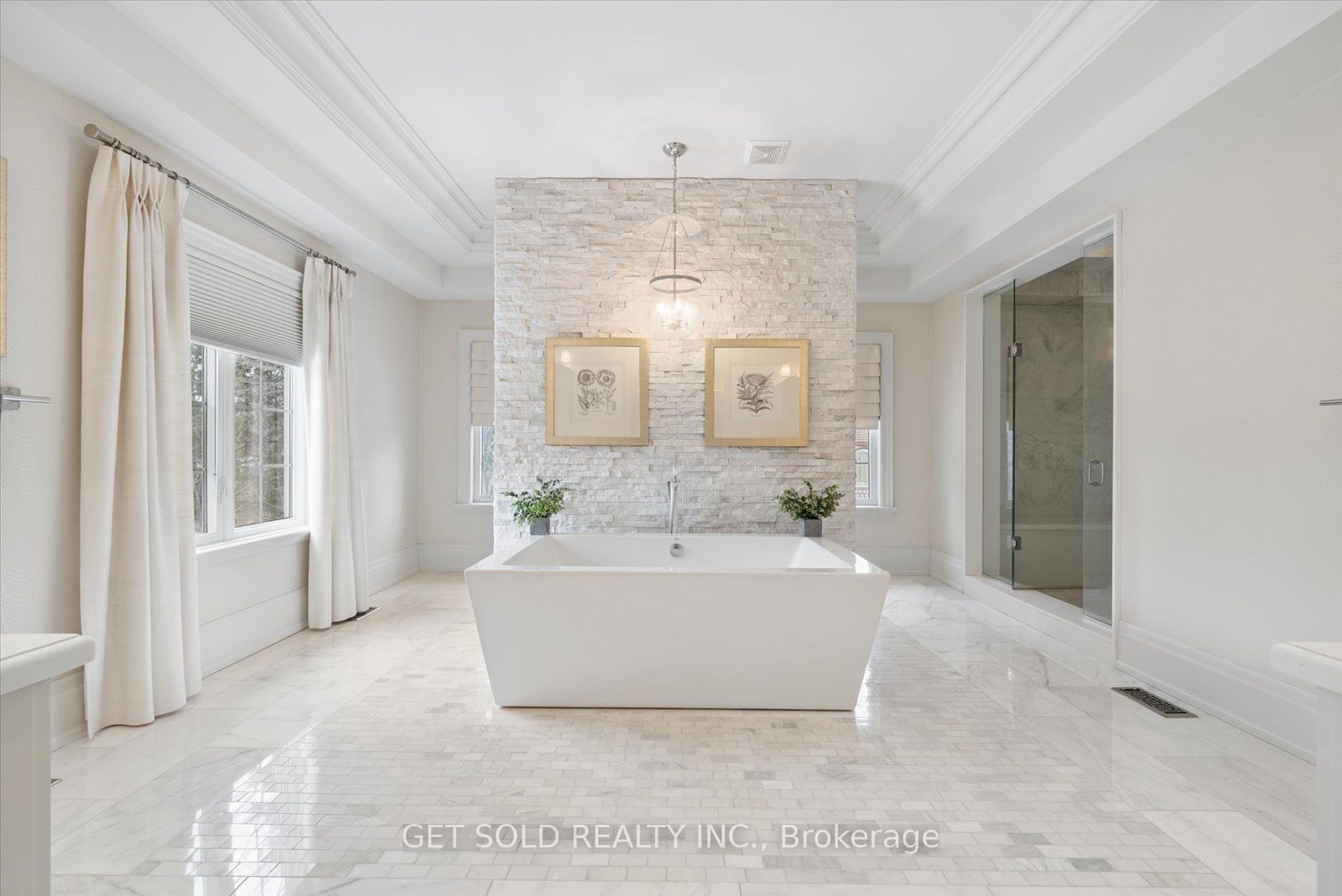 8 Thornhill Avenue Property Photo 32