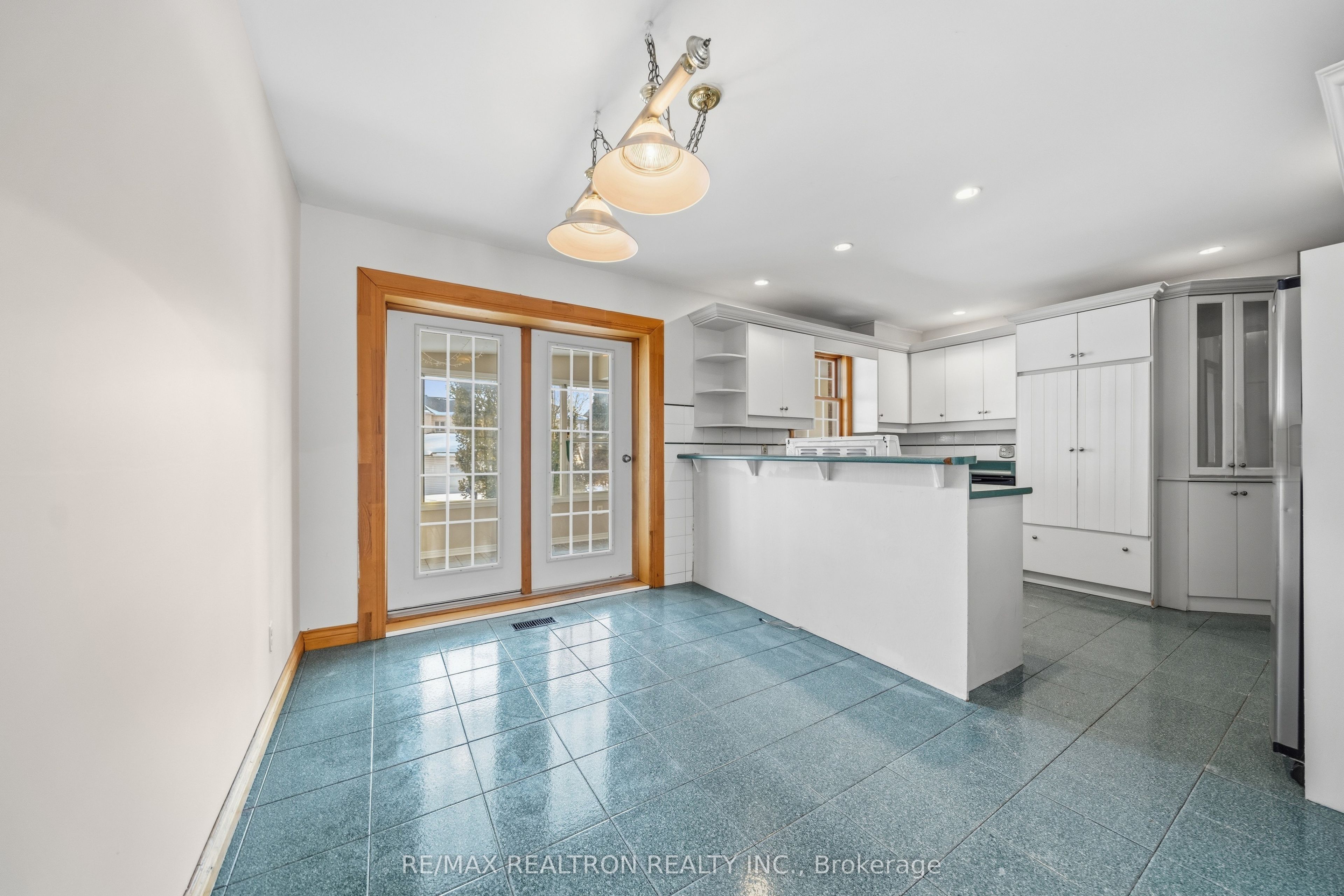 173 Elgin Mills Road W Property Photo 11